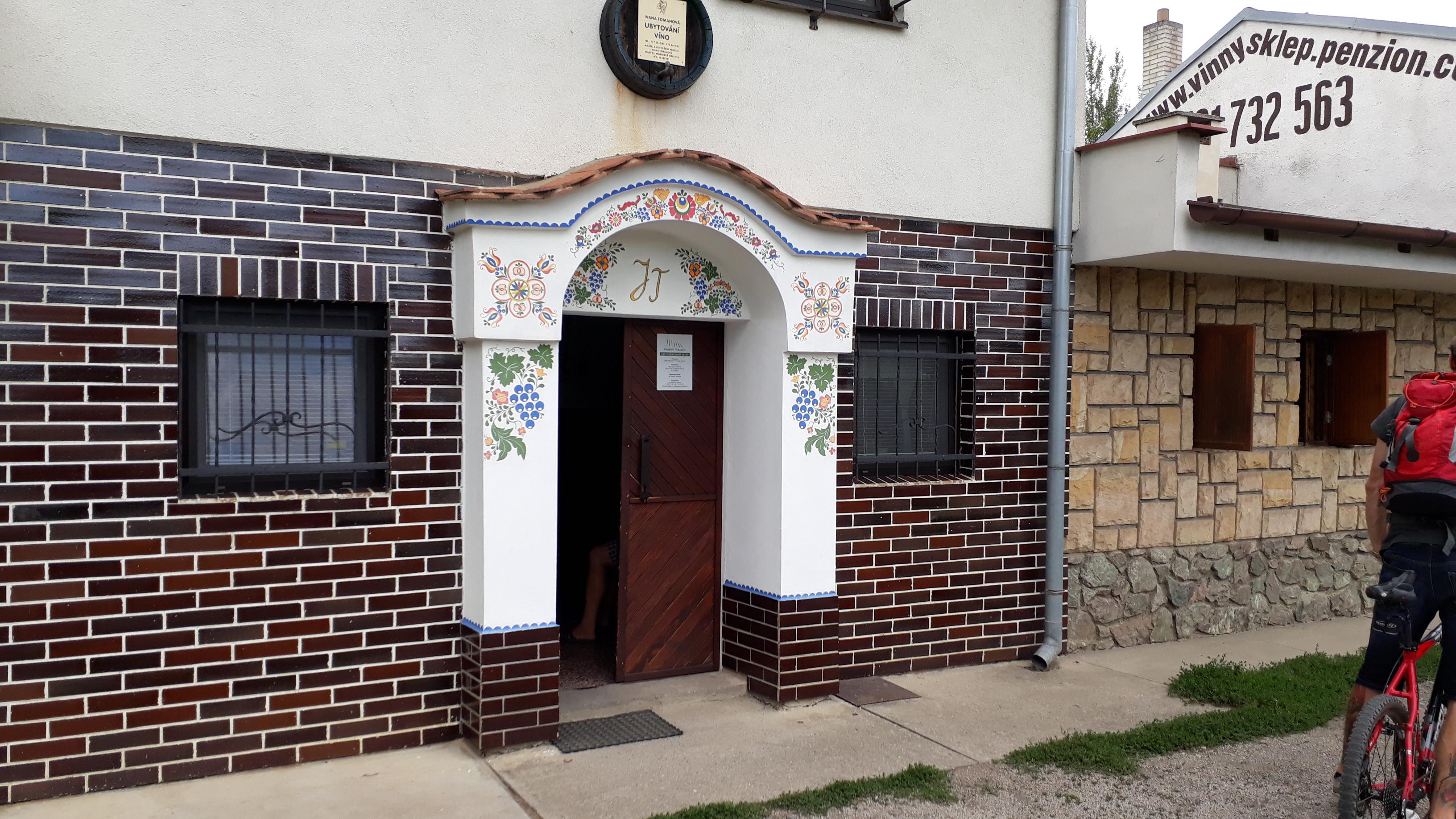 Vinařství Tomanovi - Vinný sklep foto 2