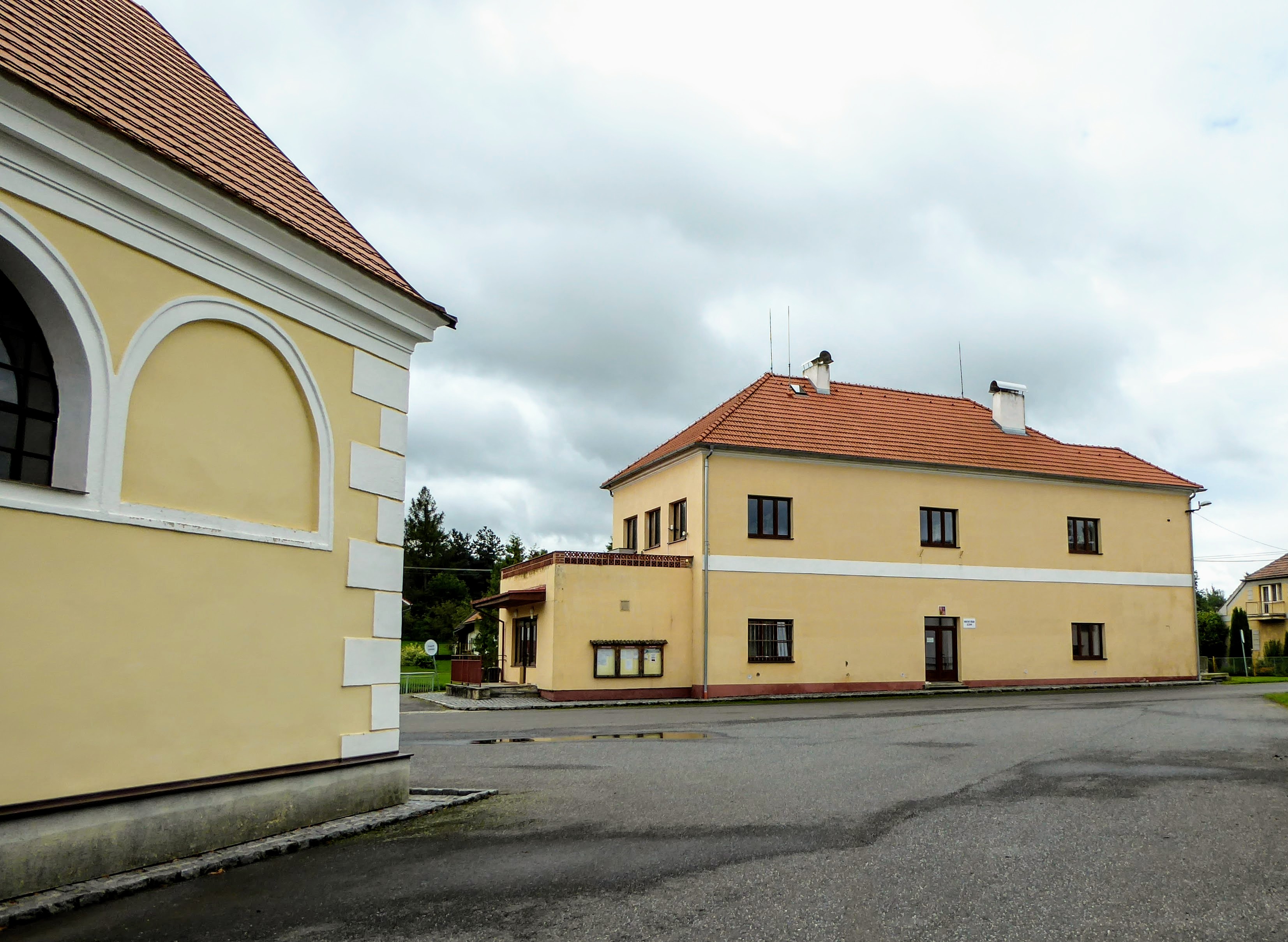 Ježovy - obecní úřad