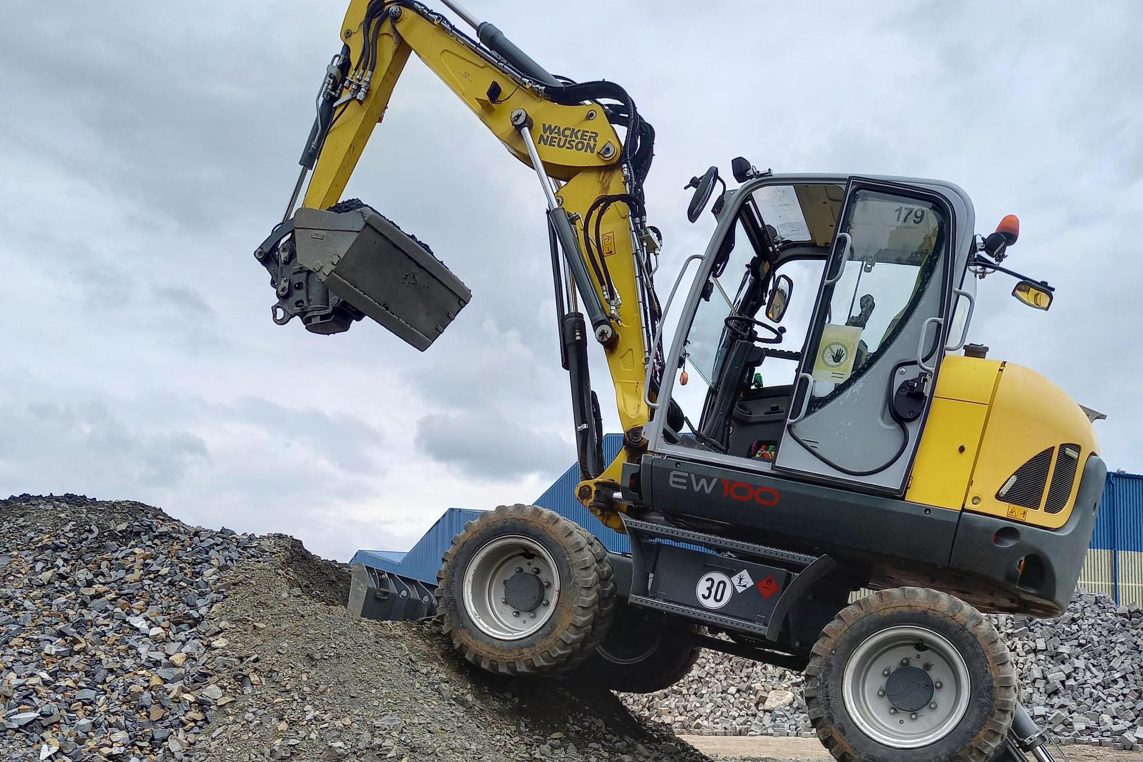 Ladislav Chrástek - Zemní a výkopové práce