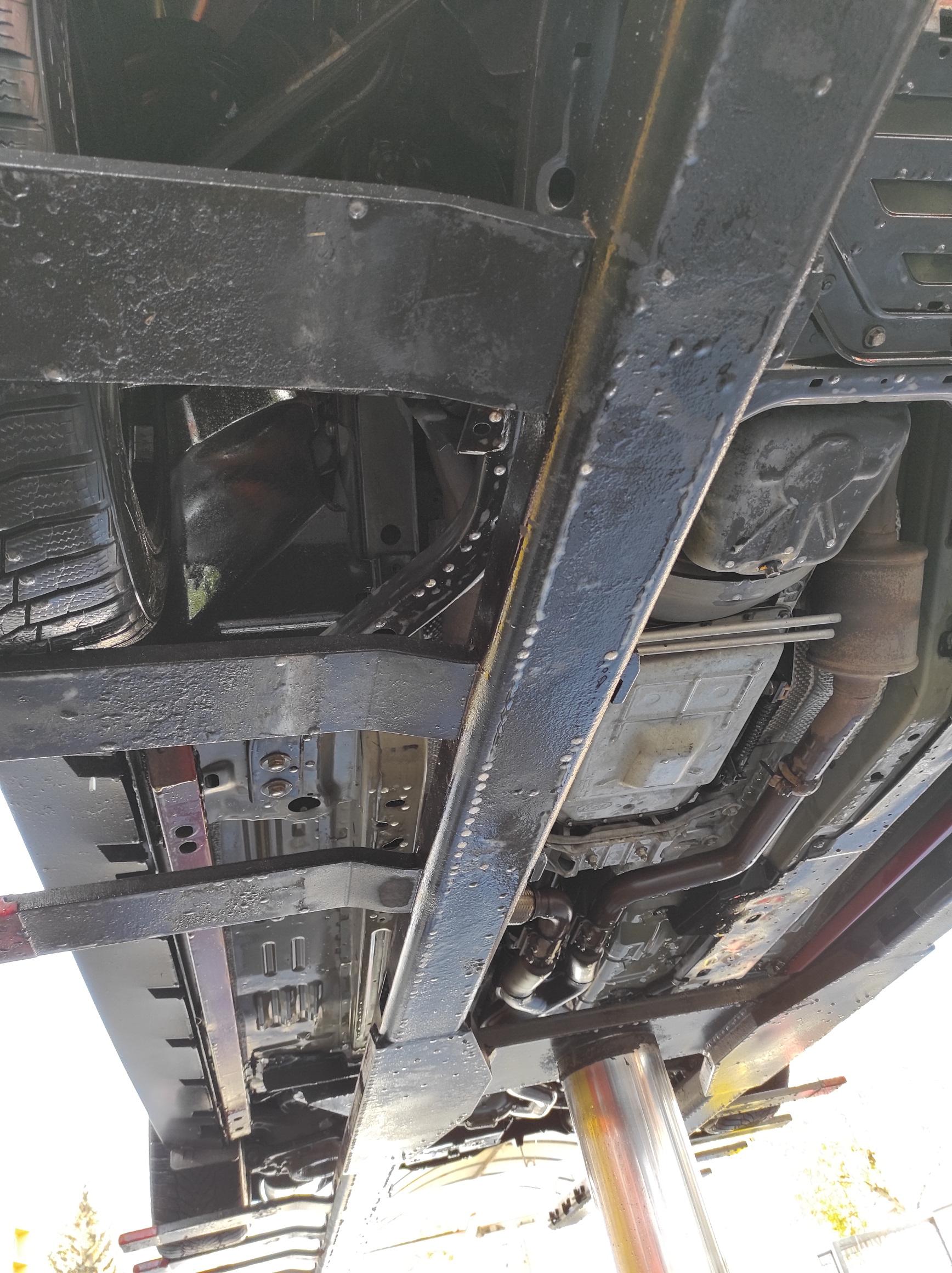 AUTOCENTRUM HARFA s.r.o. - automyčka foto 5