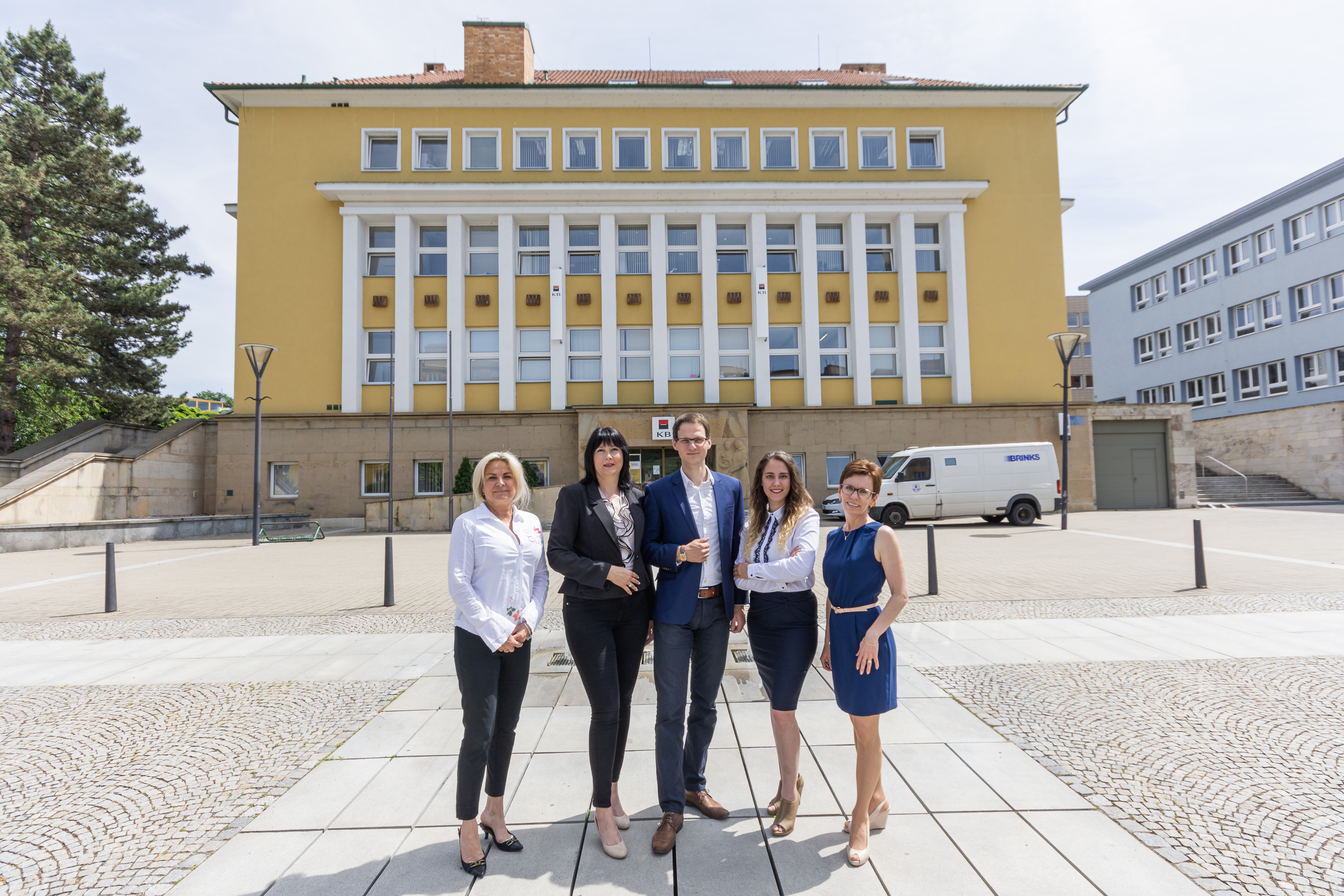 OKNO NEMOVITOSTÍ foto 2