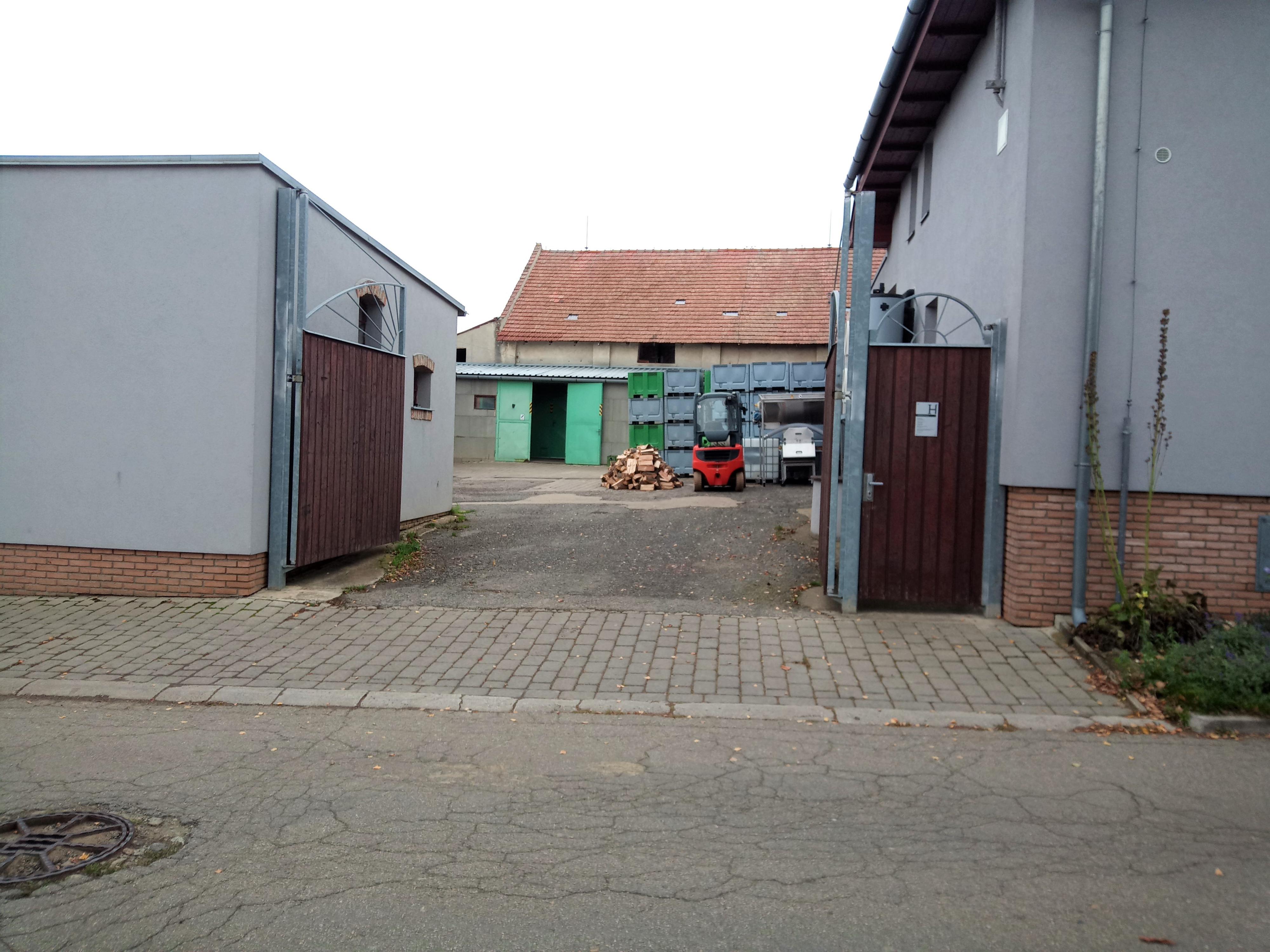 Rodinné vinařství  Hrdina & dcera foto 5