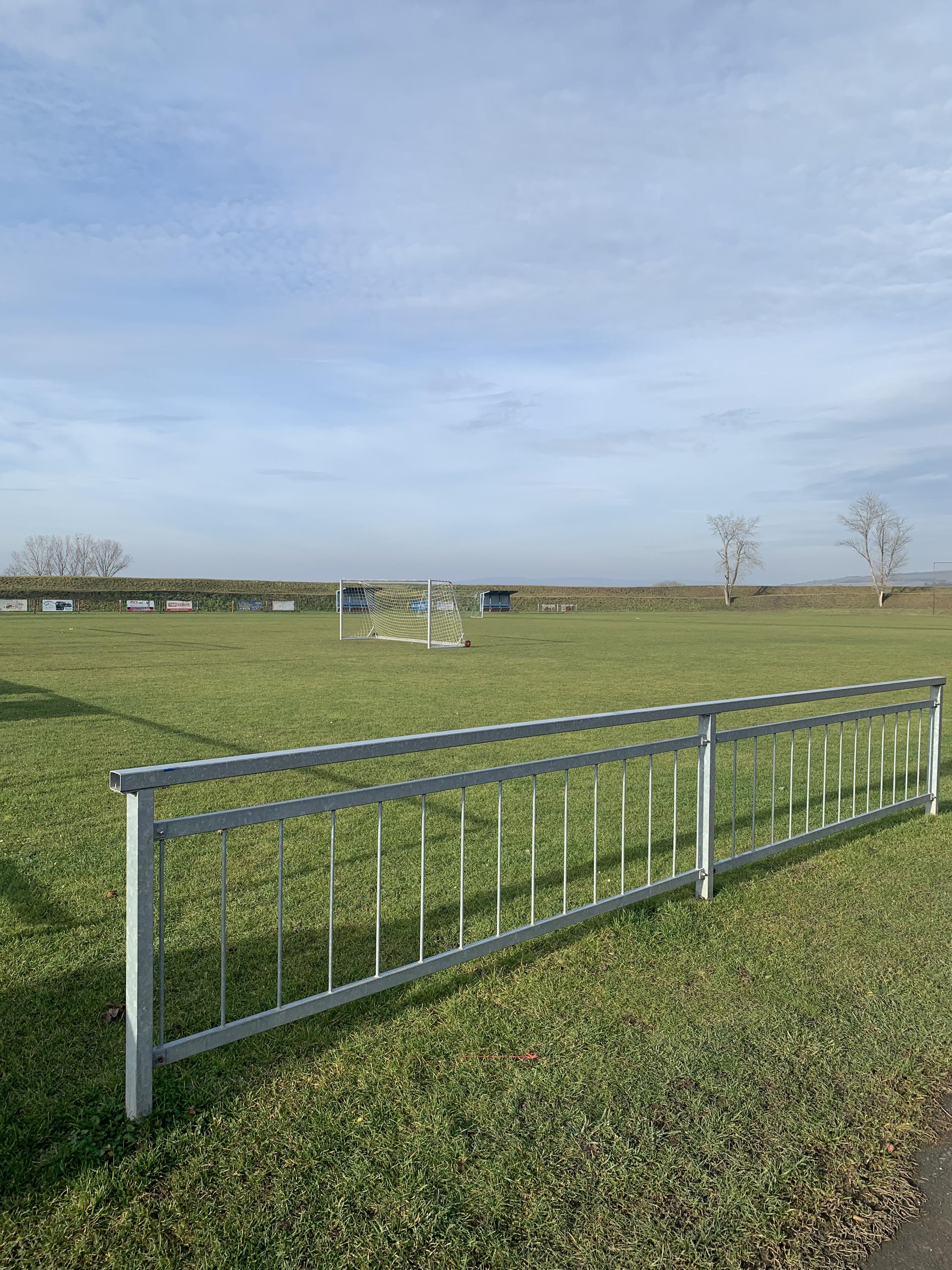 Fotbalové hřiště Starovice foto 2