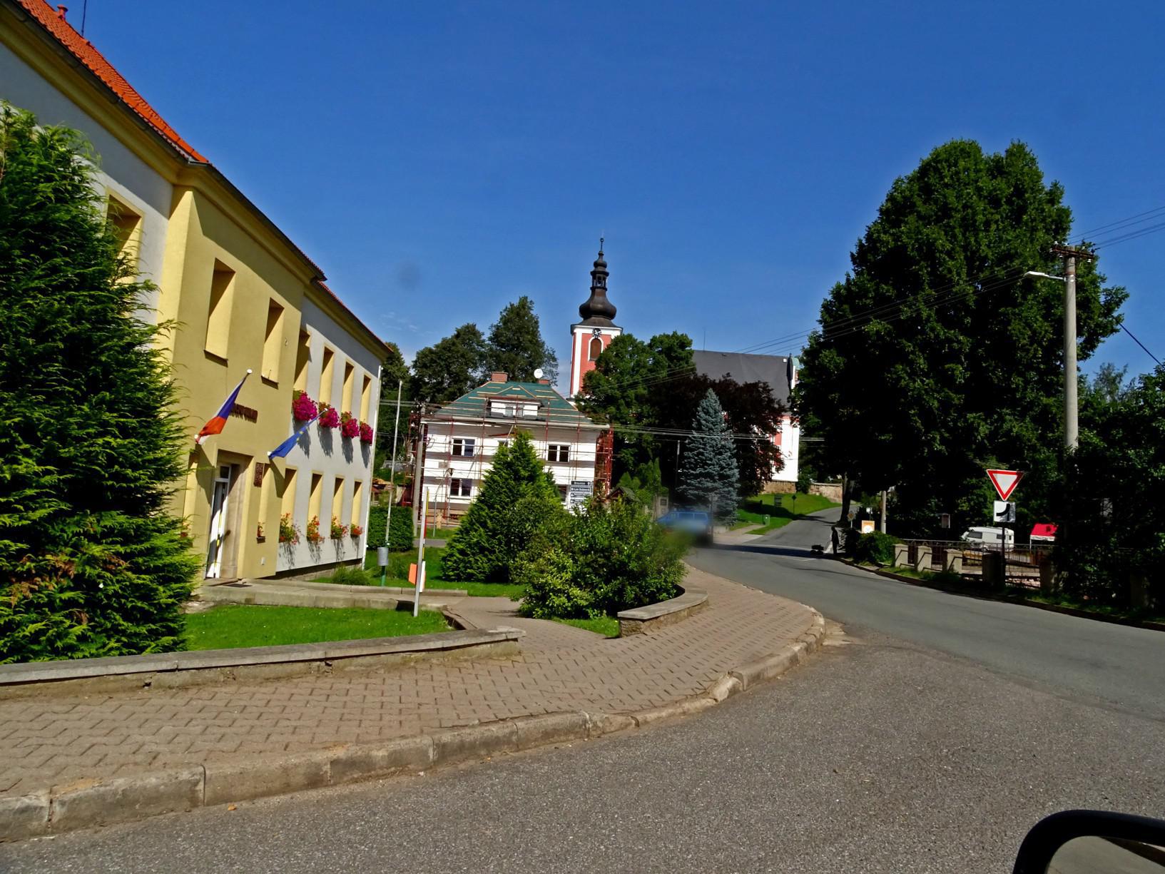 Božanov - obecní úřad foto 6
