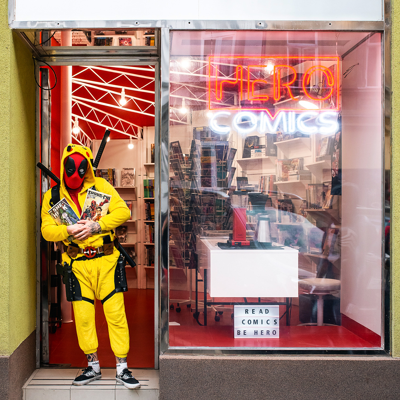 HERO Comics foto 2