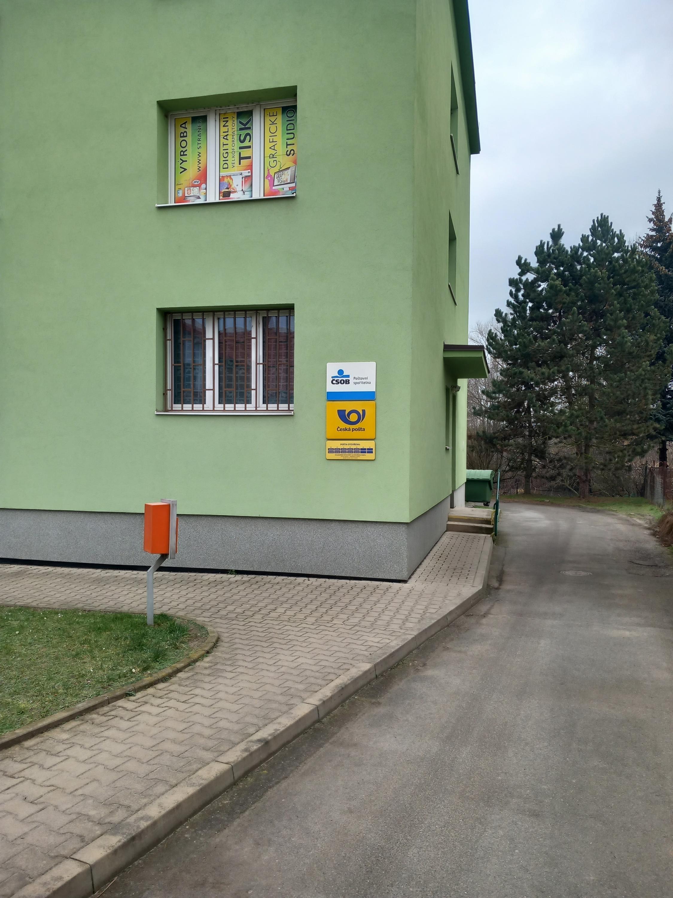 Pošta Zvoleněves foto 1