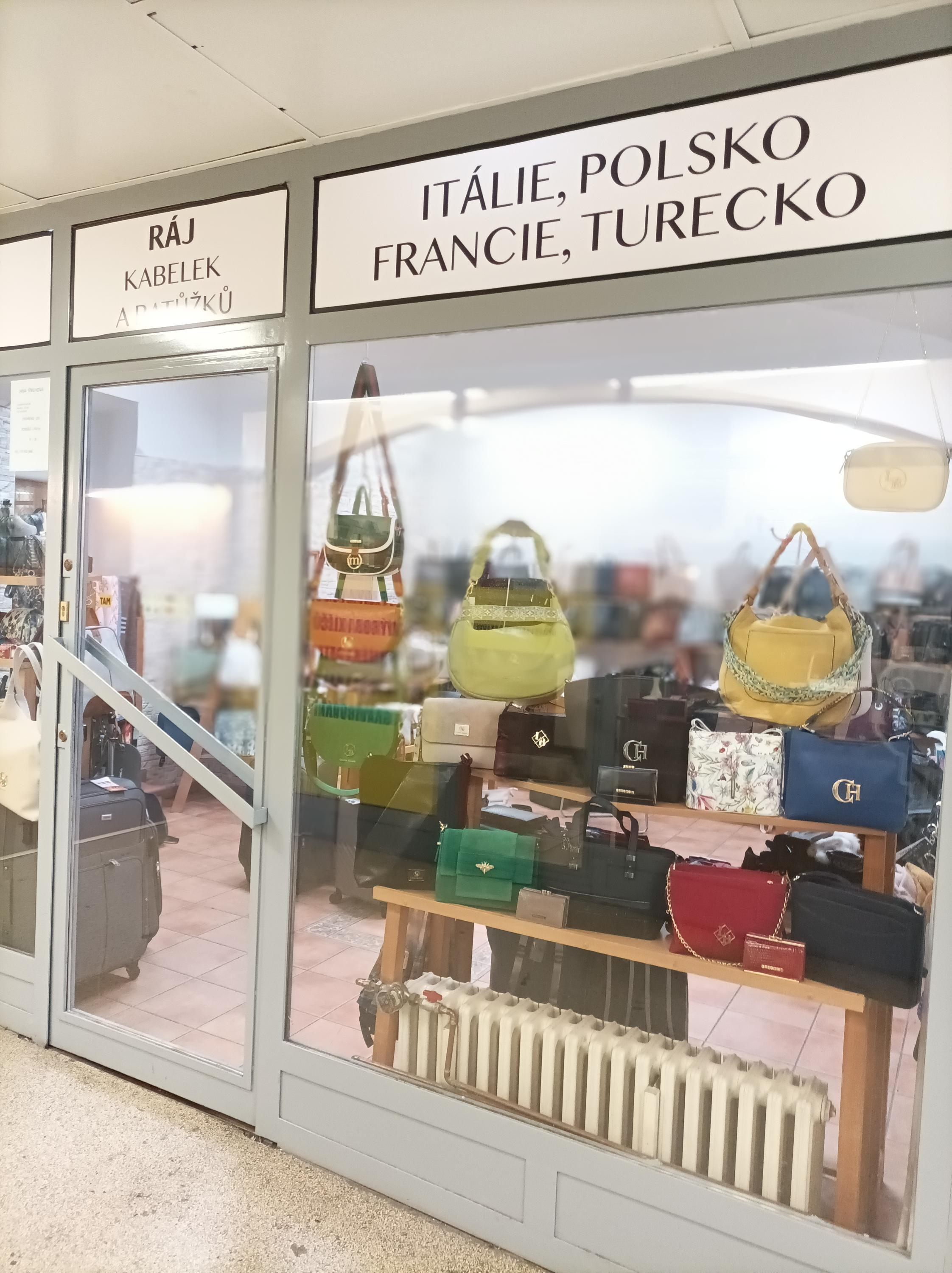 Kabelky z pasáže foto 2