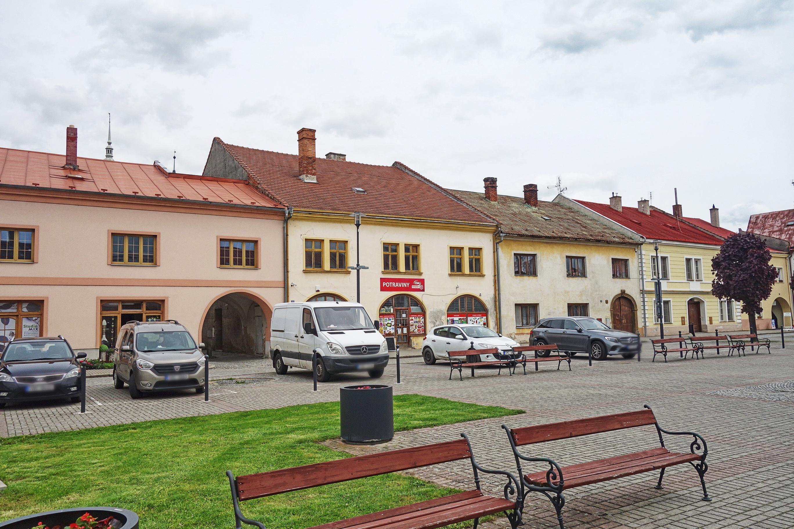 Potraviny náměstí 23 foto 2