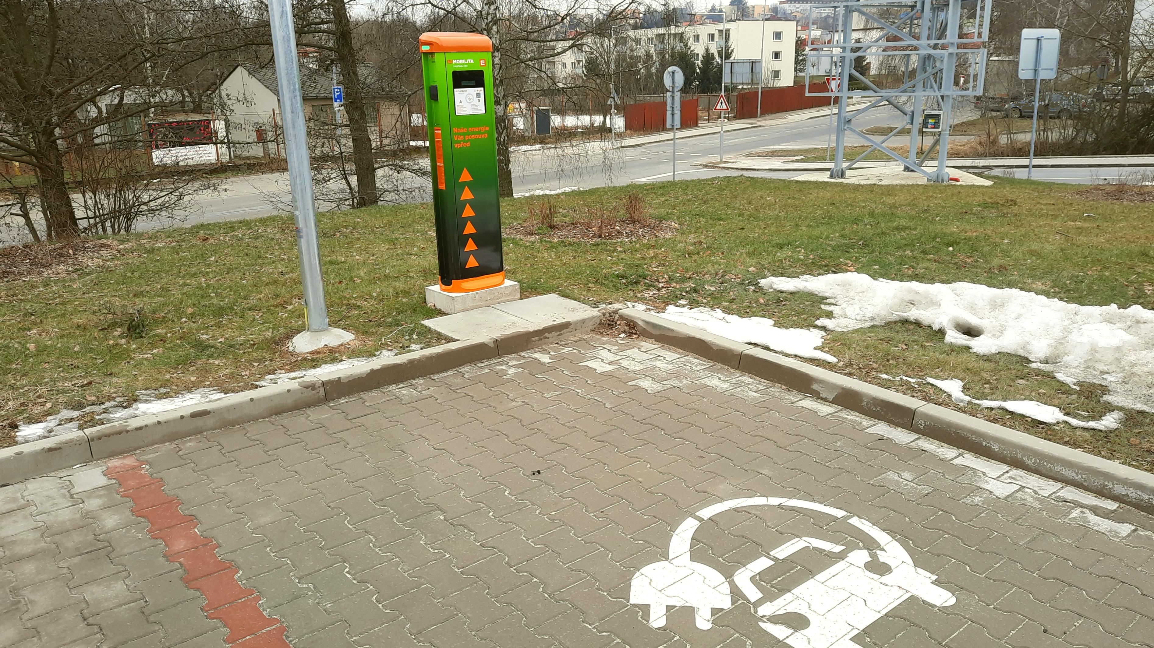 Nabíjecí stanice ČEZ foto 2