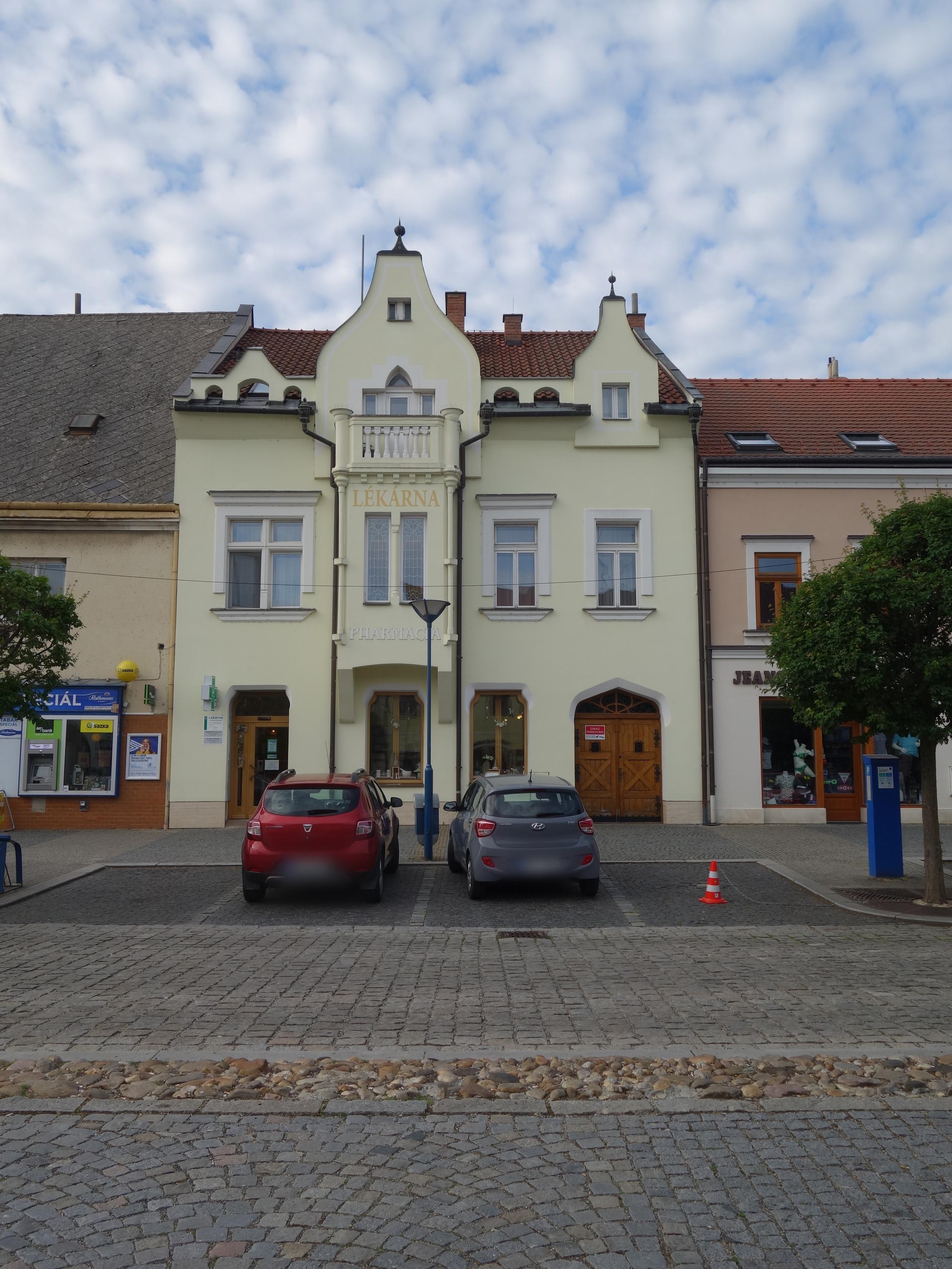 Lékárna U Zlaté koruny foto 3