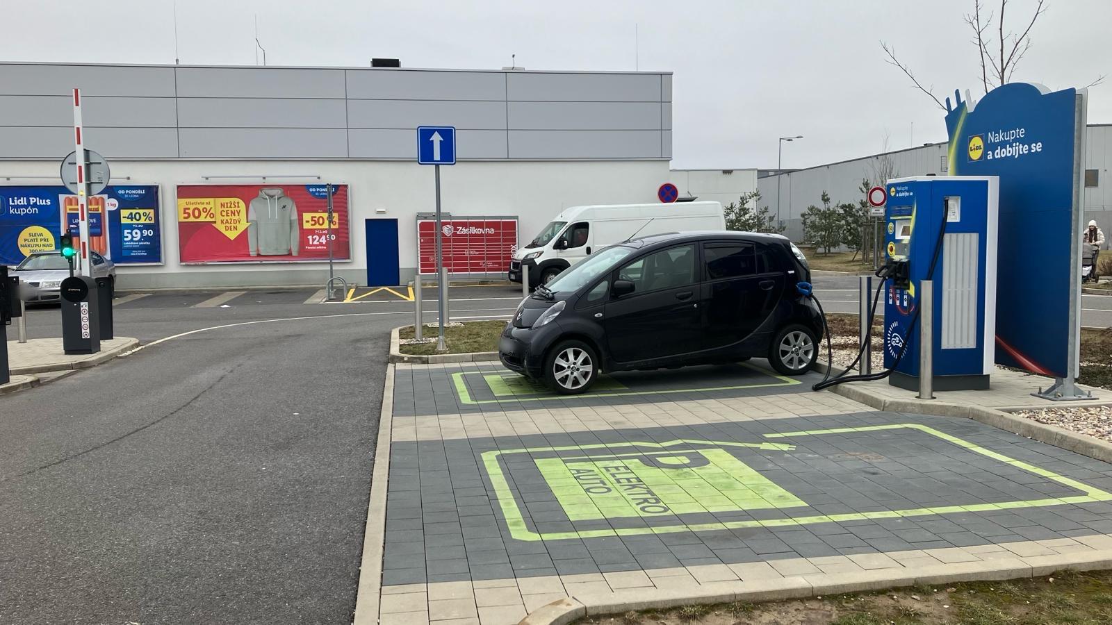 Nabíjecí stanice Lidl foto 4