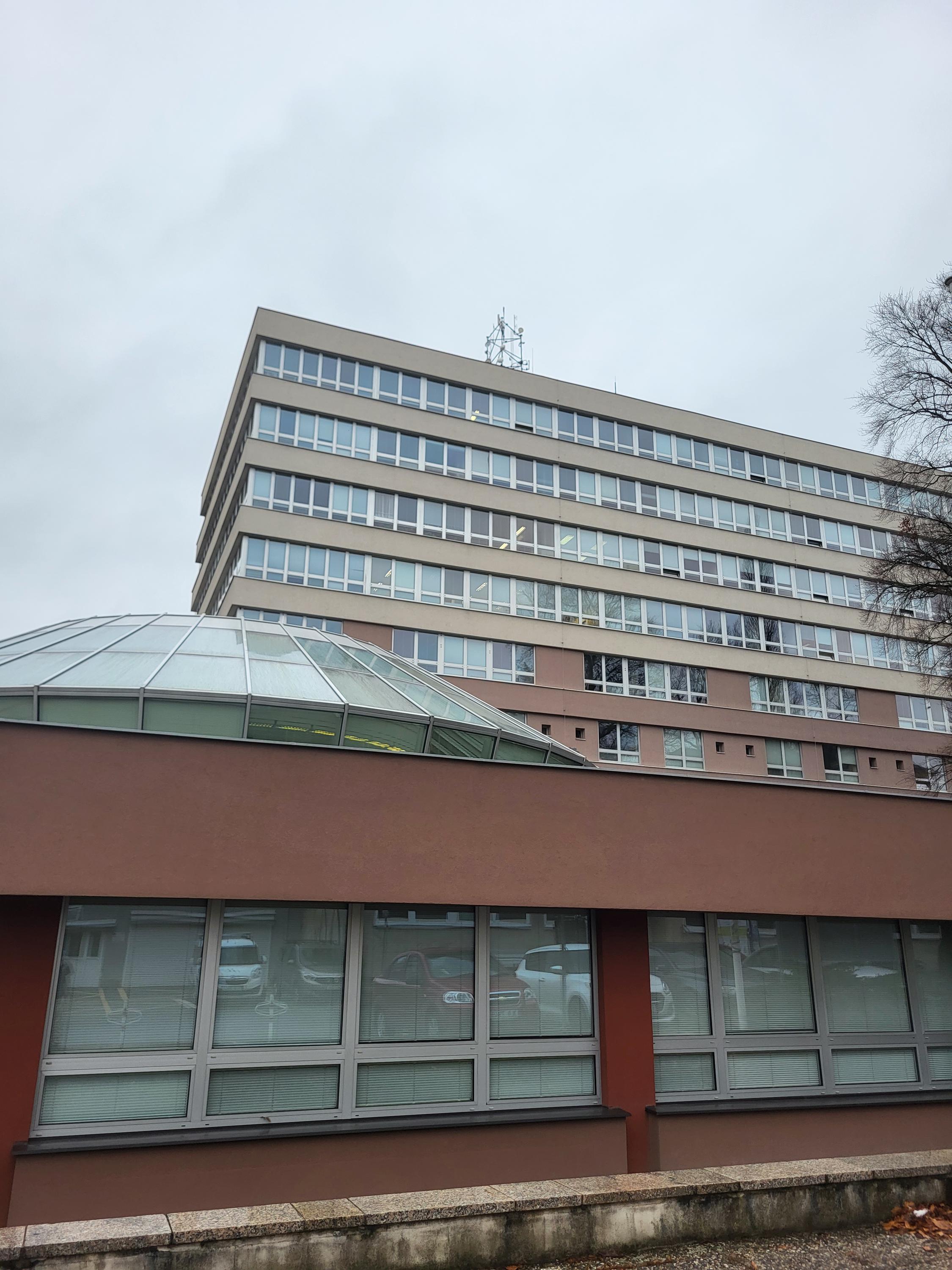 Technická univerzita v Liberci - Ekonomická fakulta foto 2