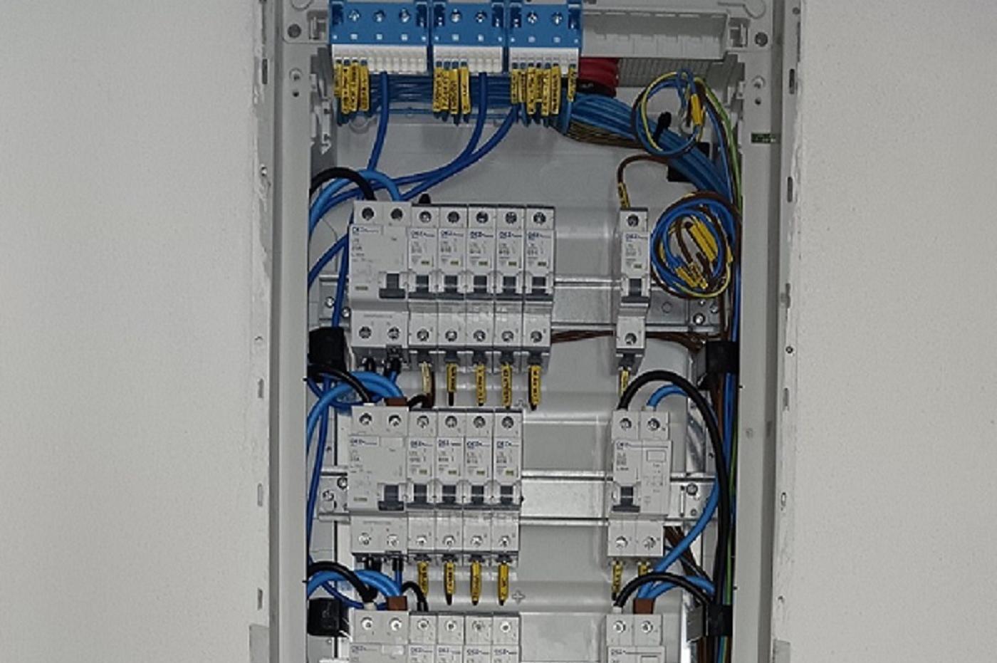 Elektrikář Jan Jasenský