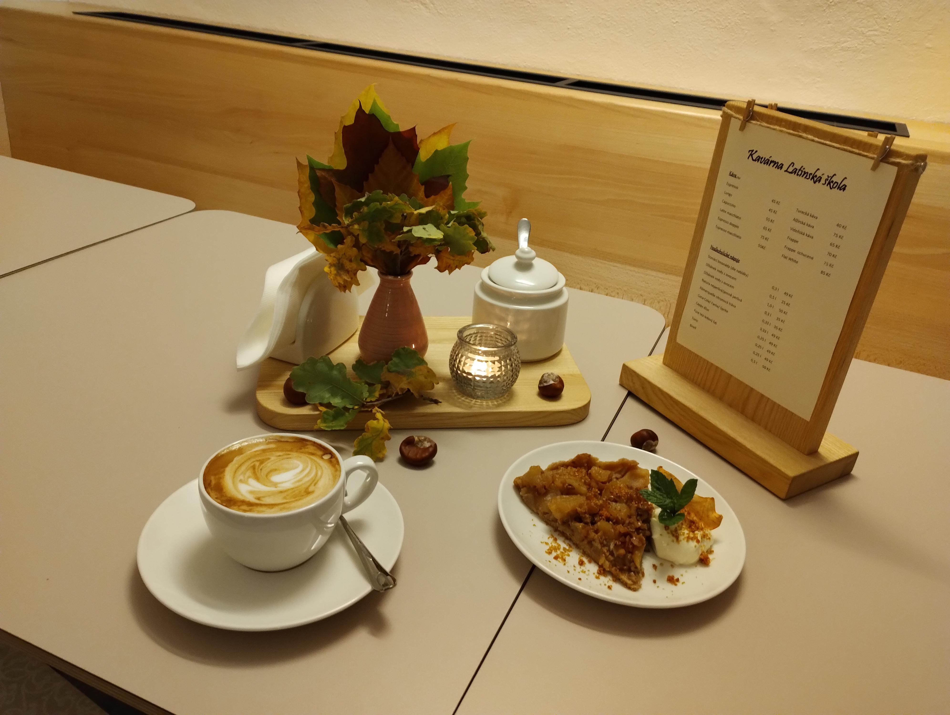 Kavárna Latinská škola foto 3