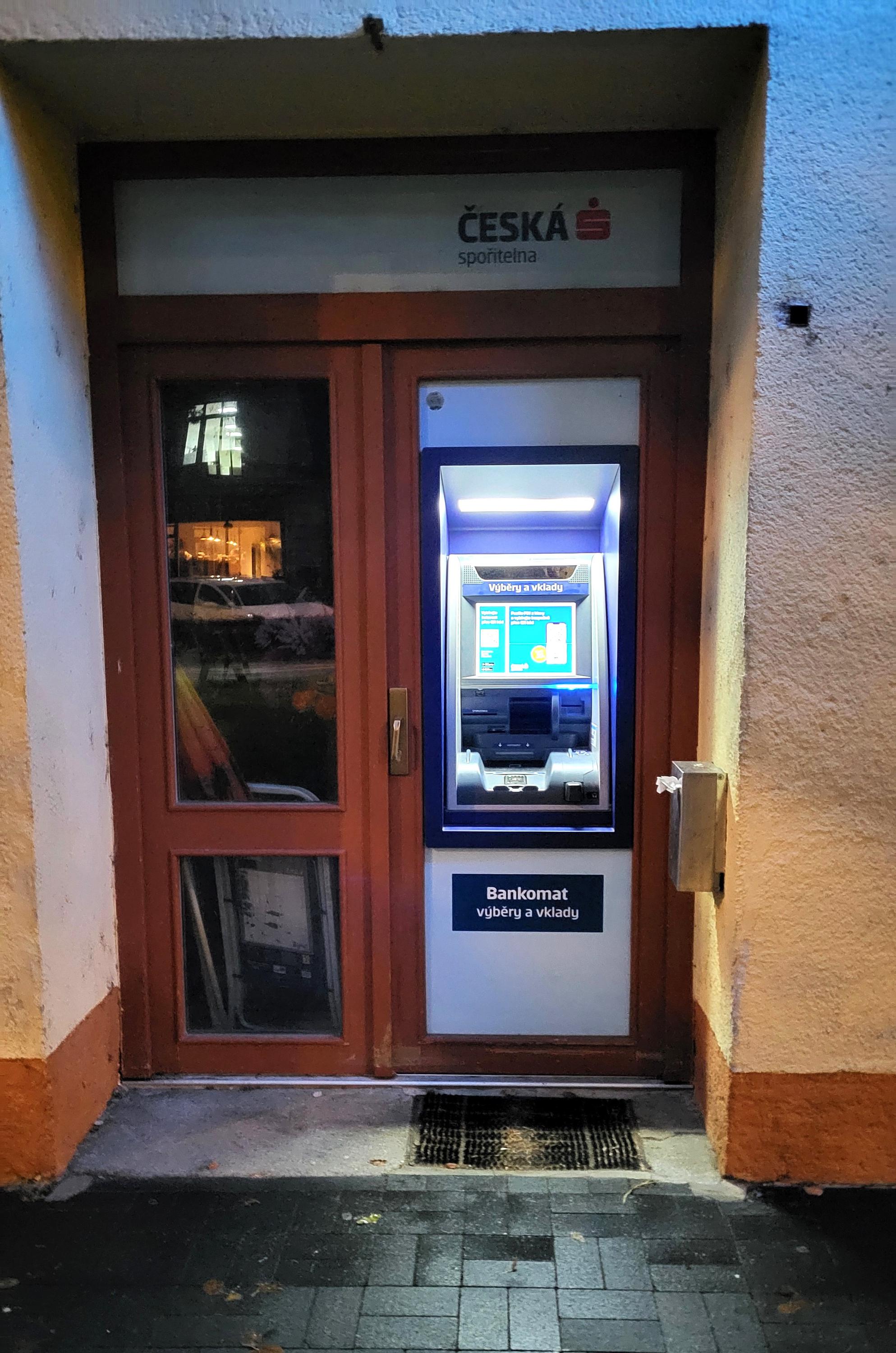 Bankomat České spořitelny foto 2