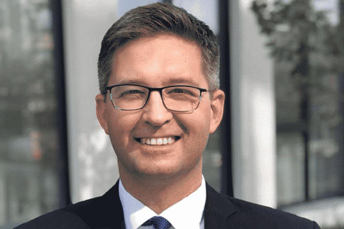 Ing. Mgr. Michael Molek - Investiční poradenství