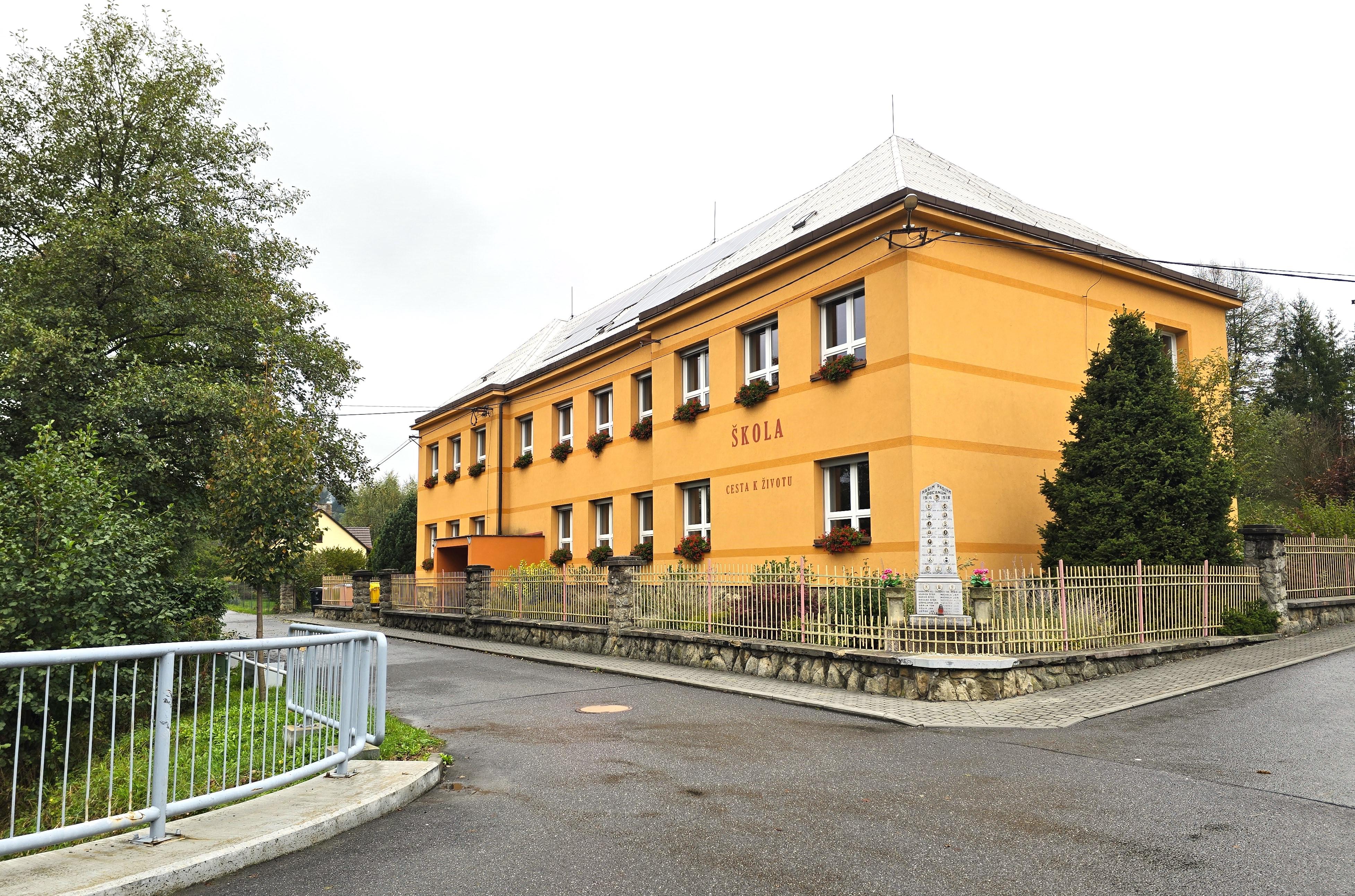 Základní škola Ratiboř foto 6