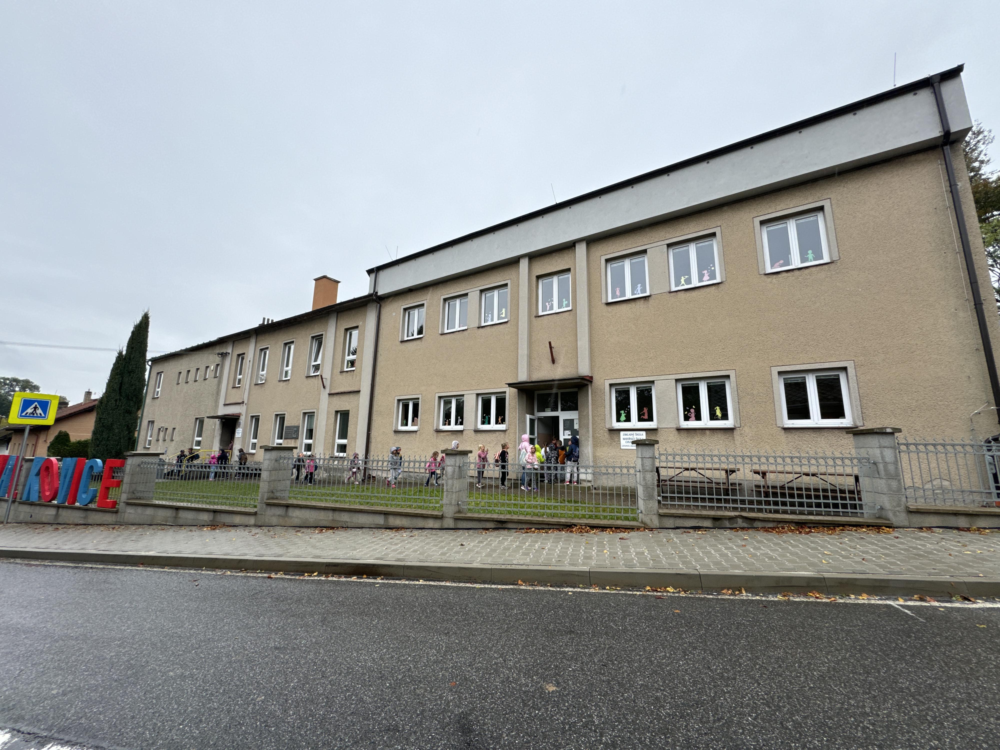 ZŠ a MŠ Chvalkovice