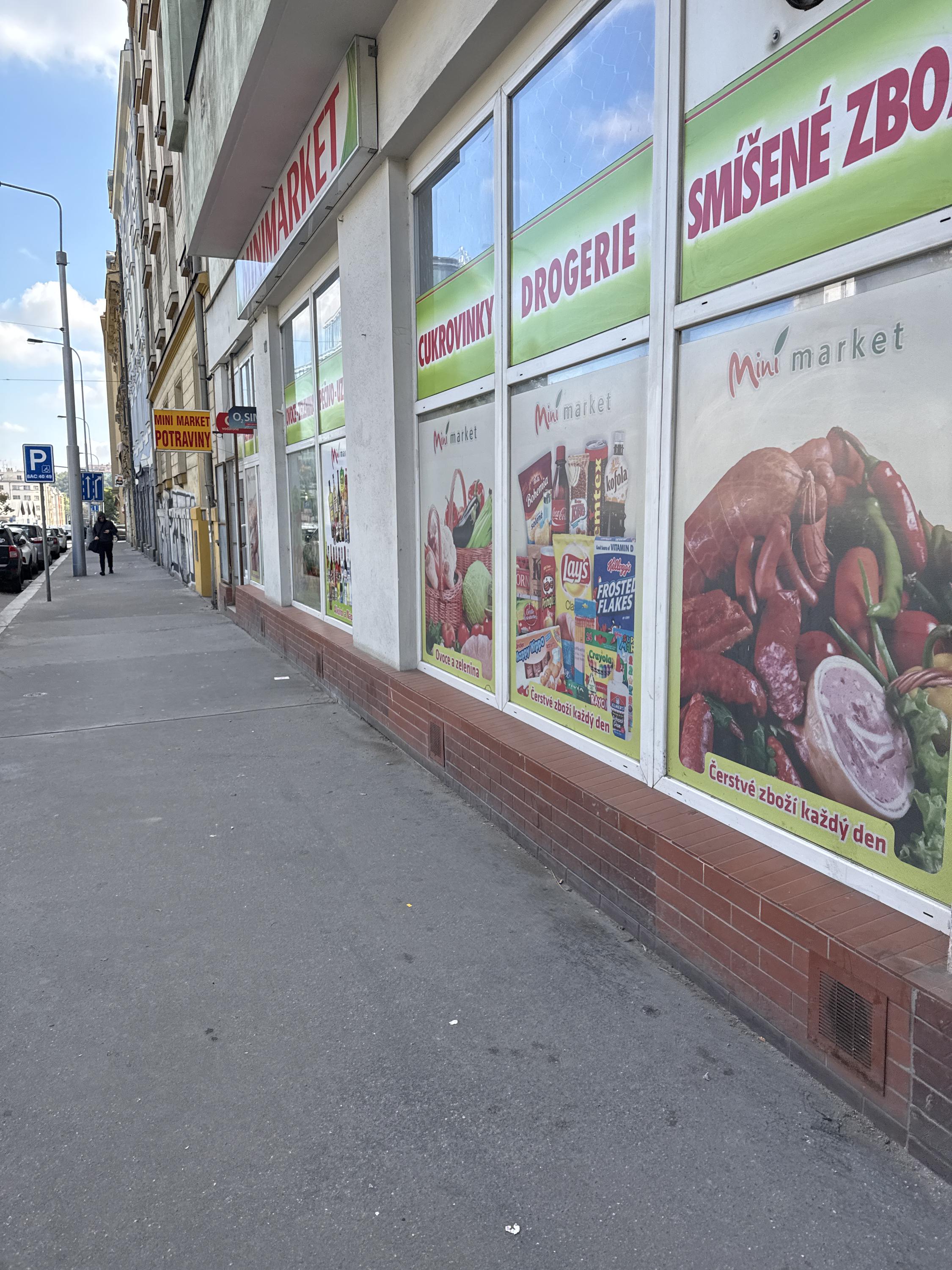 Mini market Plzeňská foto 1