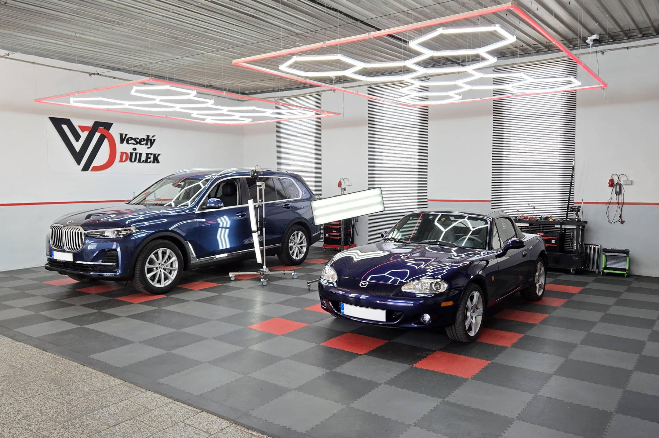 Veselý DŮLEK - oprava auta po kroupách