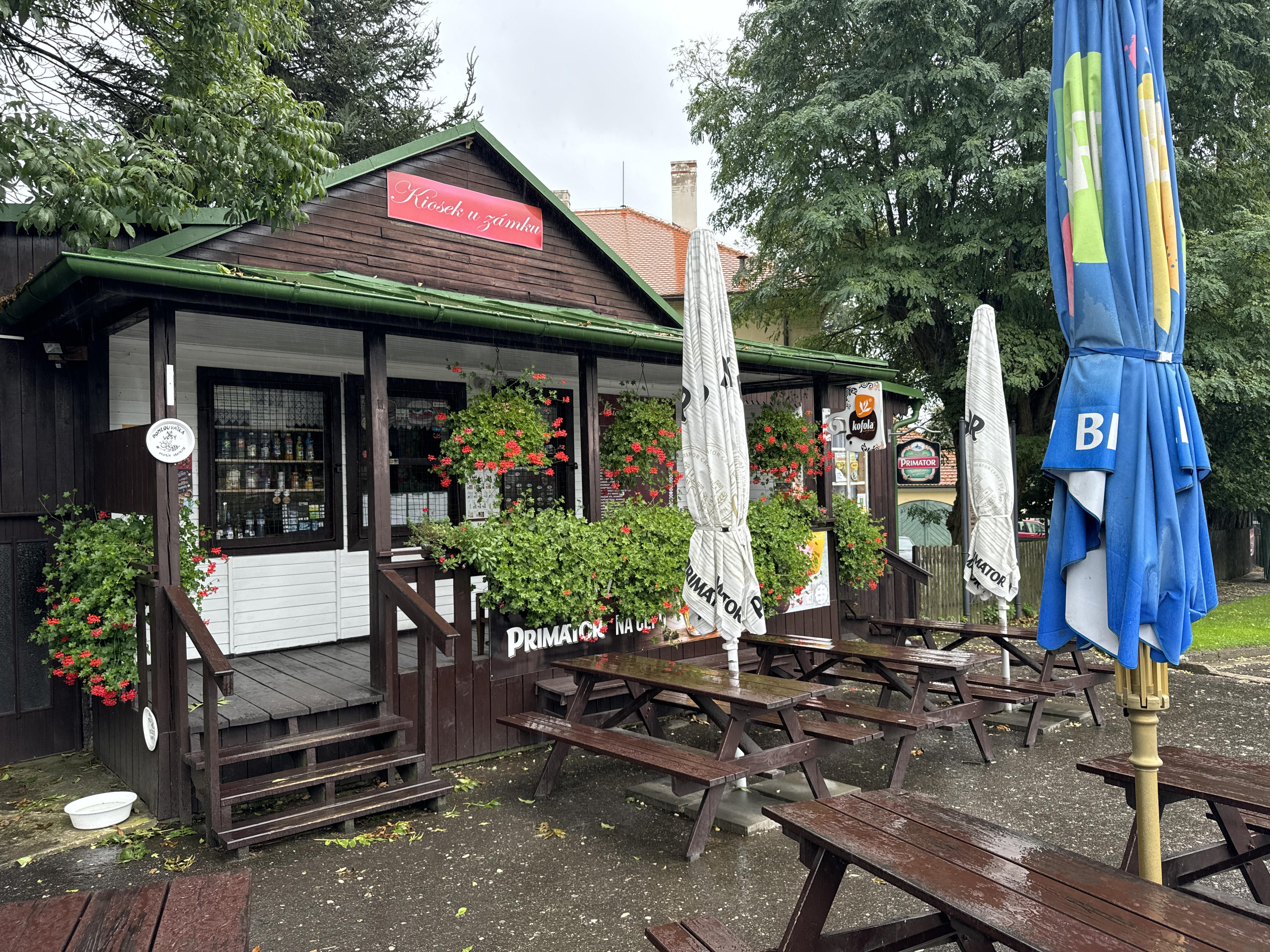 Kiosek u zámku foto 3