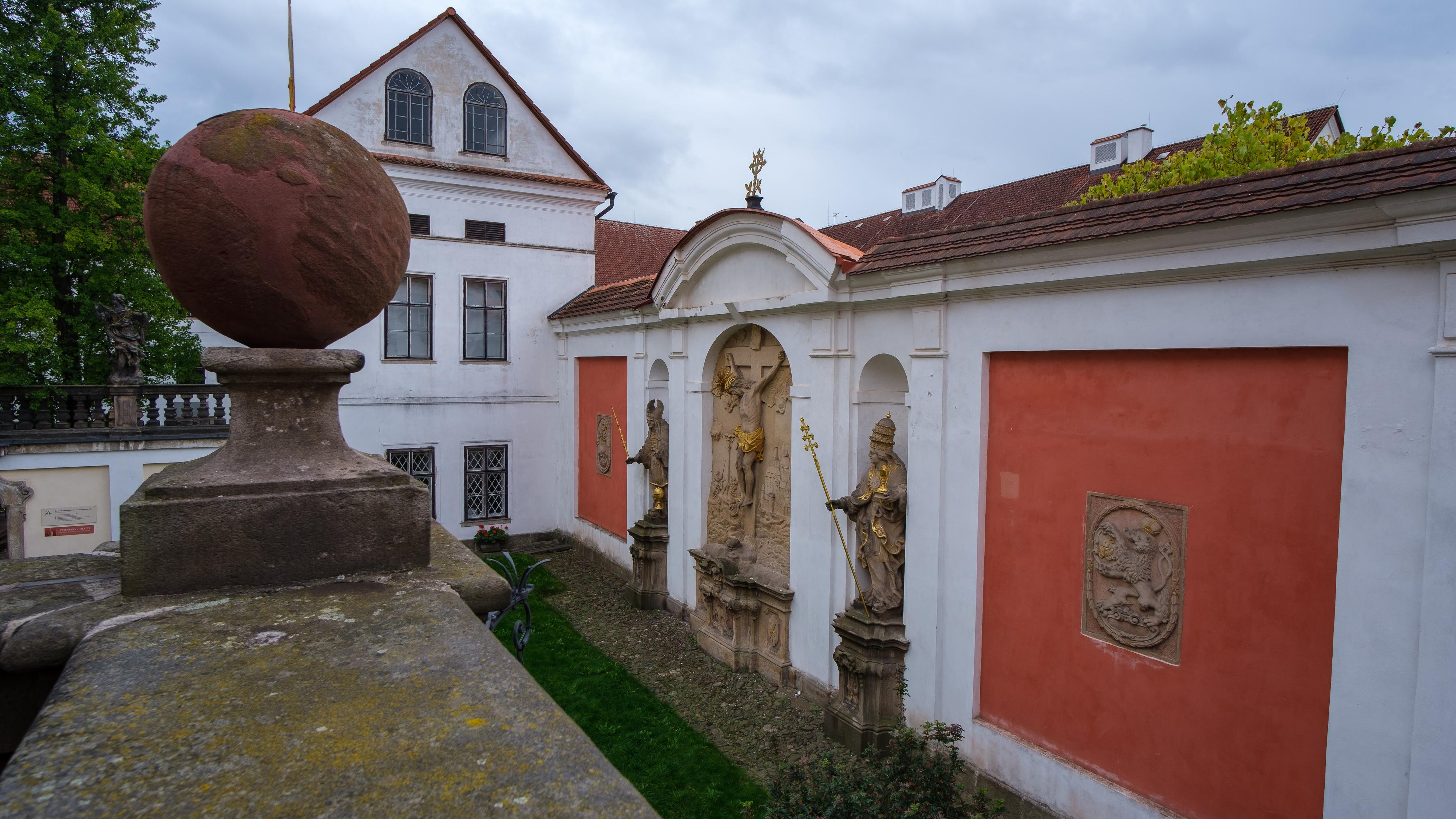 Benediktinské opatství sv. Václava v Broumově foto 6