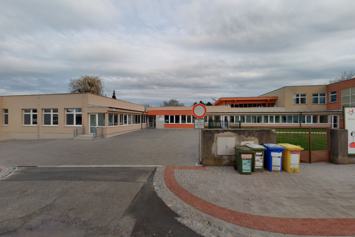 Základní škola a Mateřská škola Kroměříž , F. Vančury