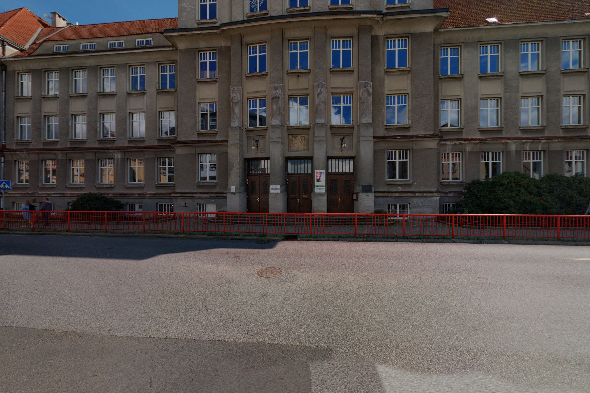 ZŠ s rozšířenou výukou jazyků, Liberec, Husova foto 5