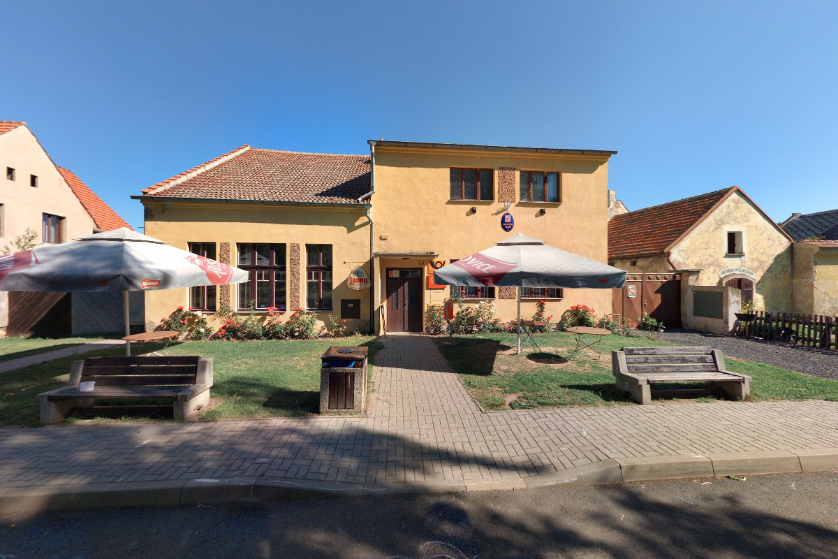 Obecní knihovna Třebíz foto 4