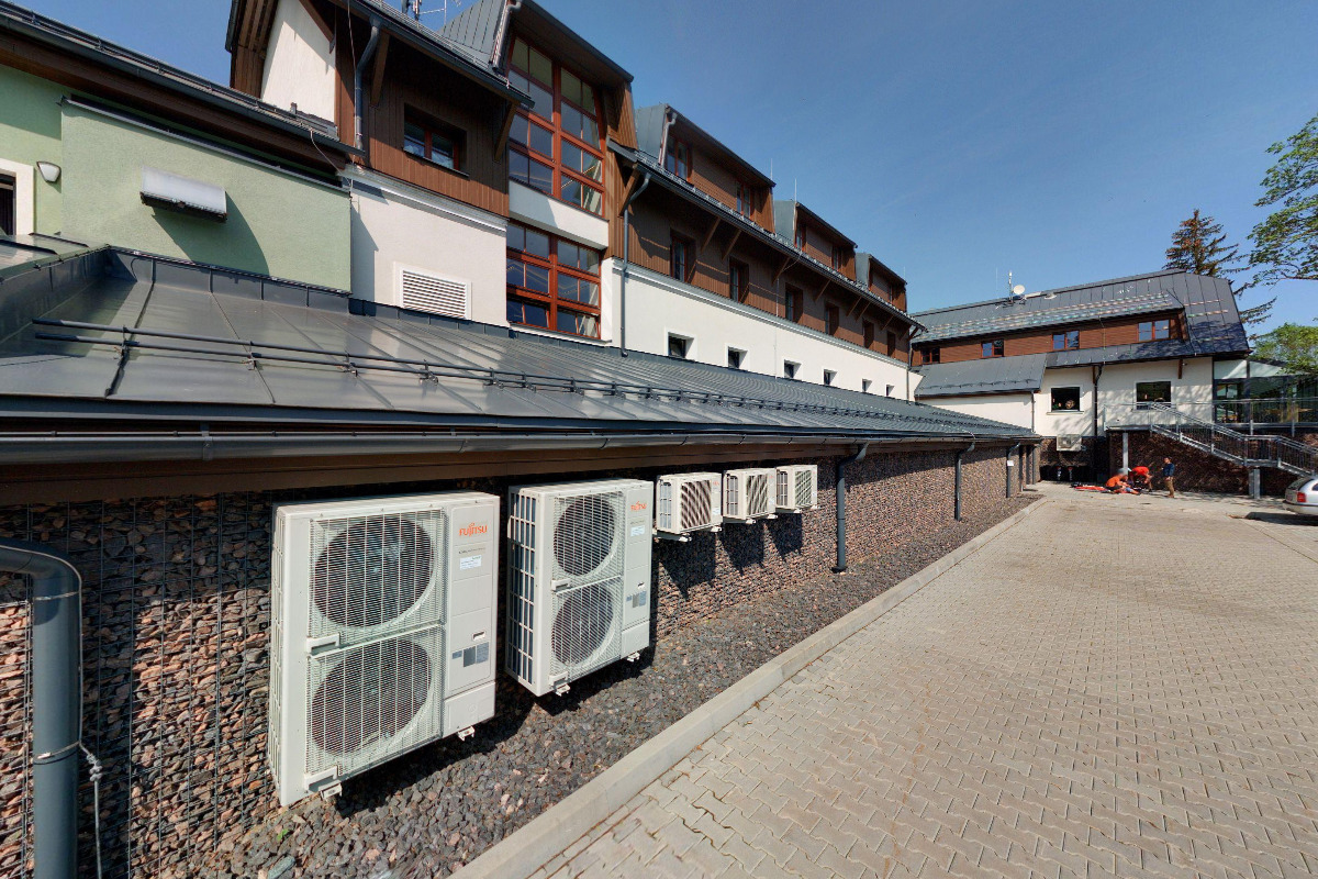 Amenity Resorts - Nabíjecí stanice pro elektrokola