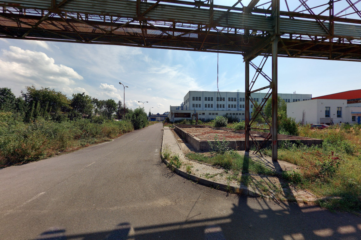 Hnilička - interiéry, dveře, schody