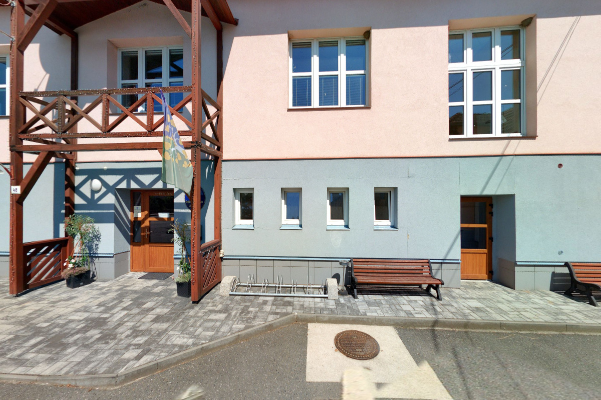 Lipová - obecní úřad foto 5