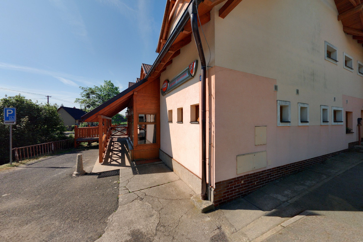 Restaurace Pod Lipůvkou