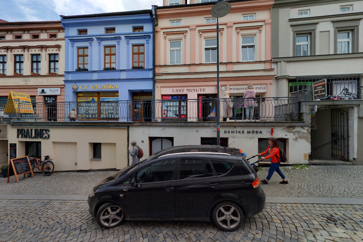 Zakázkové krejčovství Naděžda Horníková foto 2