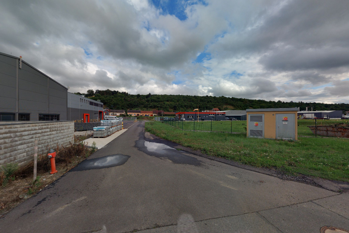 Auto-centrum UH s.r.o.