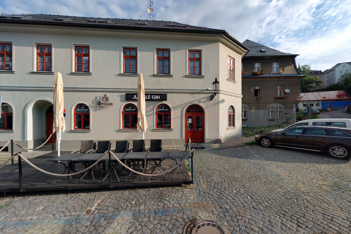 Mortimer English Club