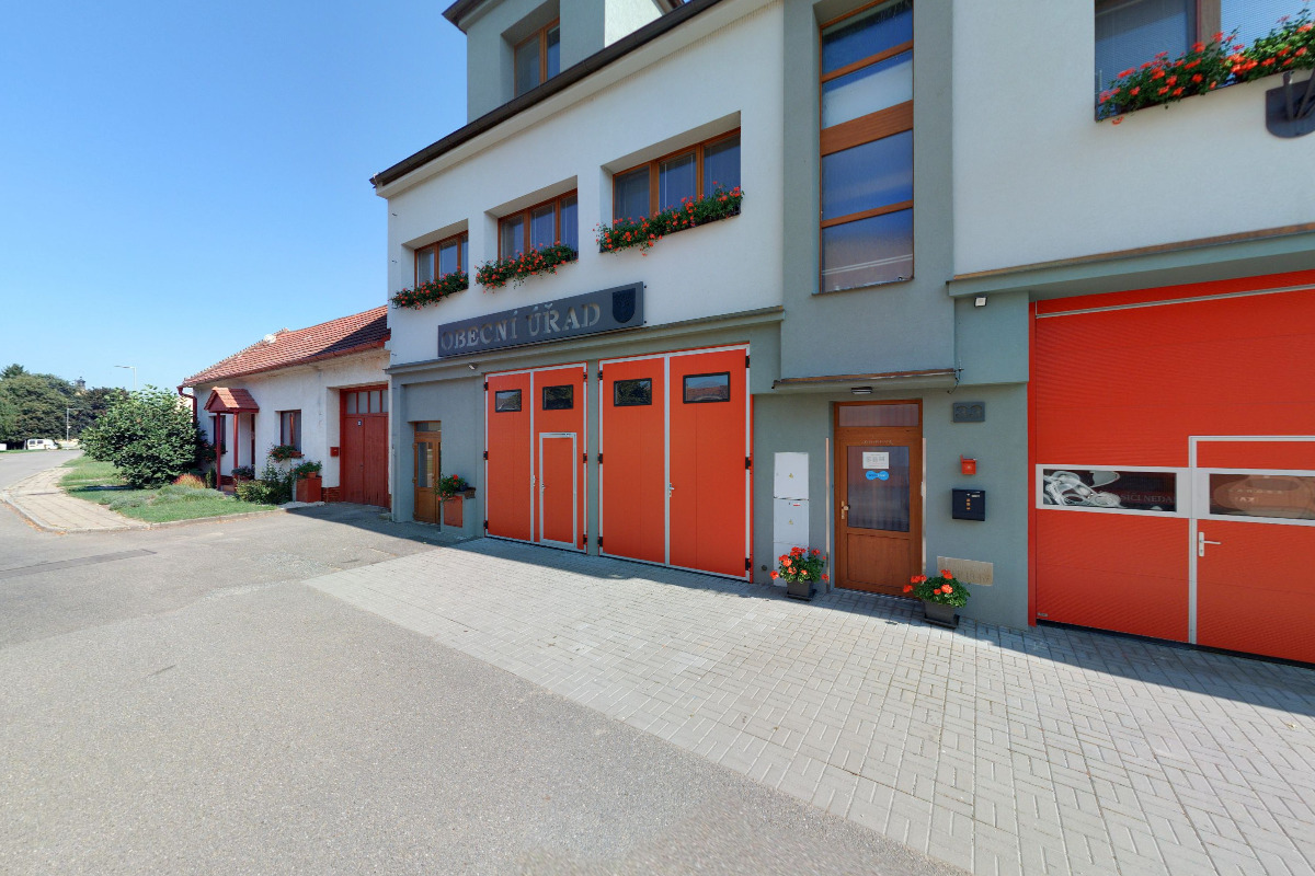 Obecní knihovna Nedakonice foto 3