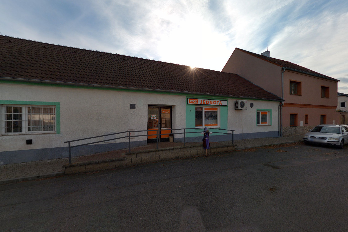 JEDNOTA, spotřební družstvo v Podbořanech - COOP foto 2
