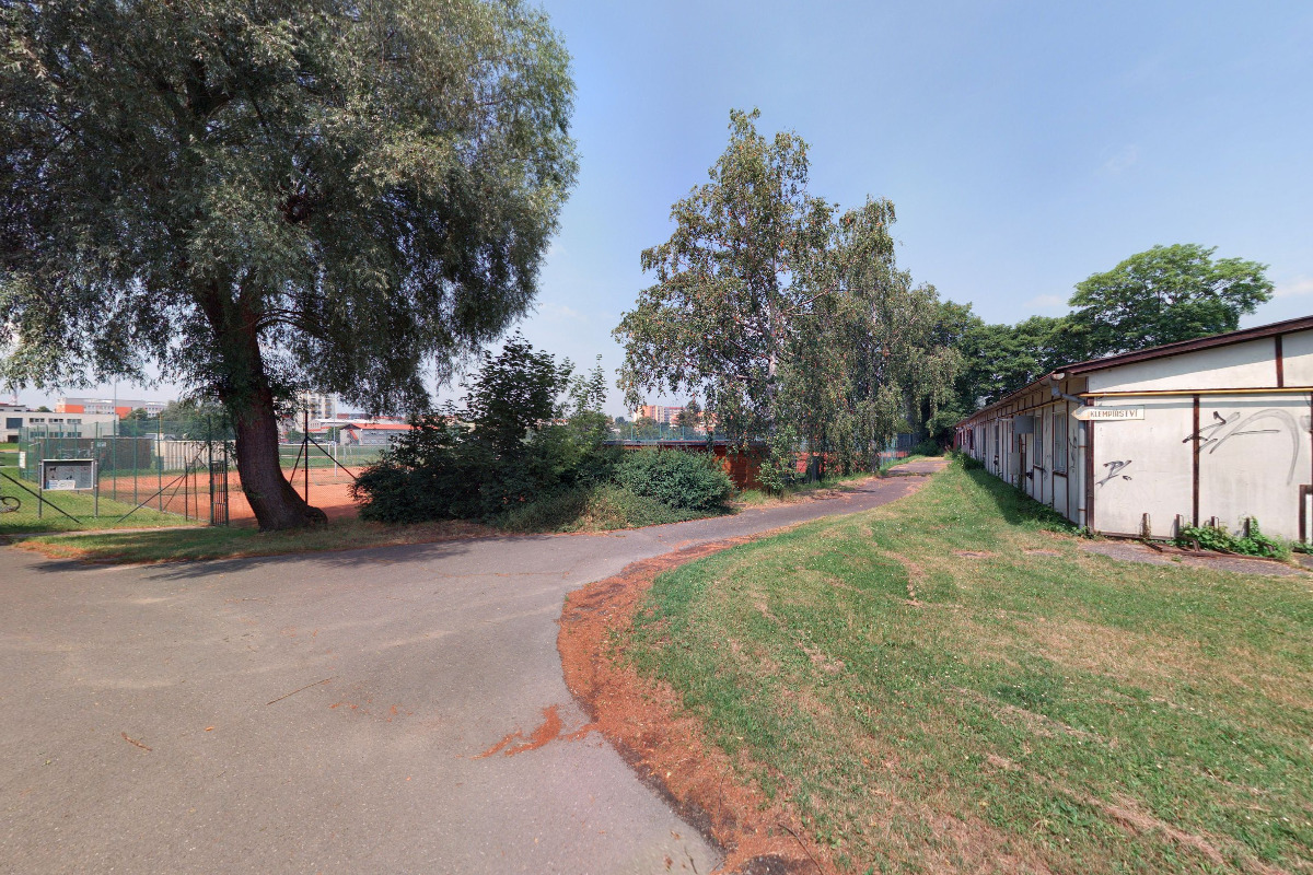 Tenisové kurty TK Trávníky foto 4