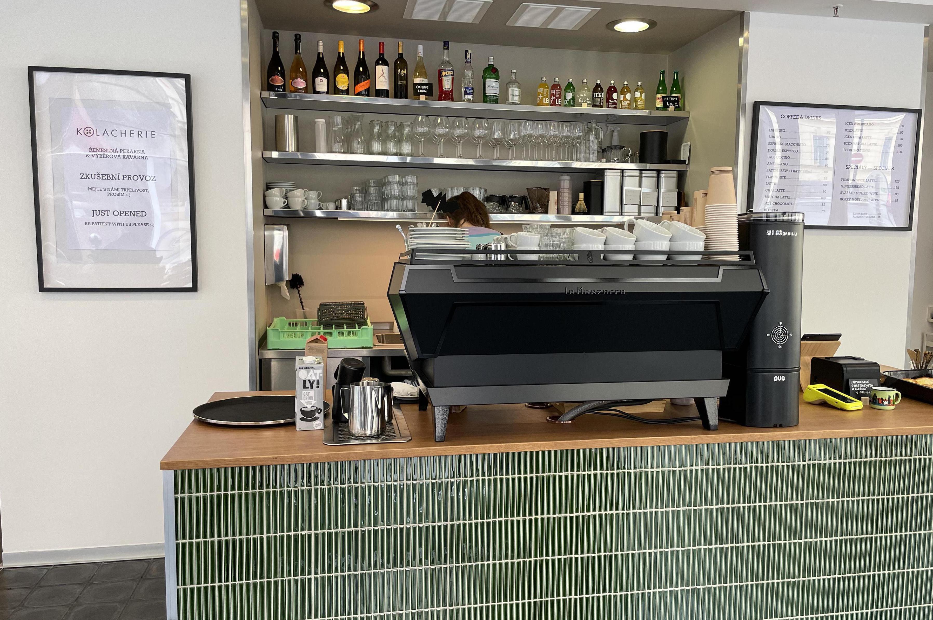 KOLACHERIE Na rybníčku