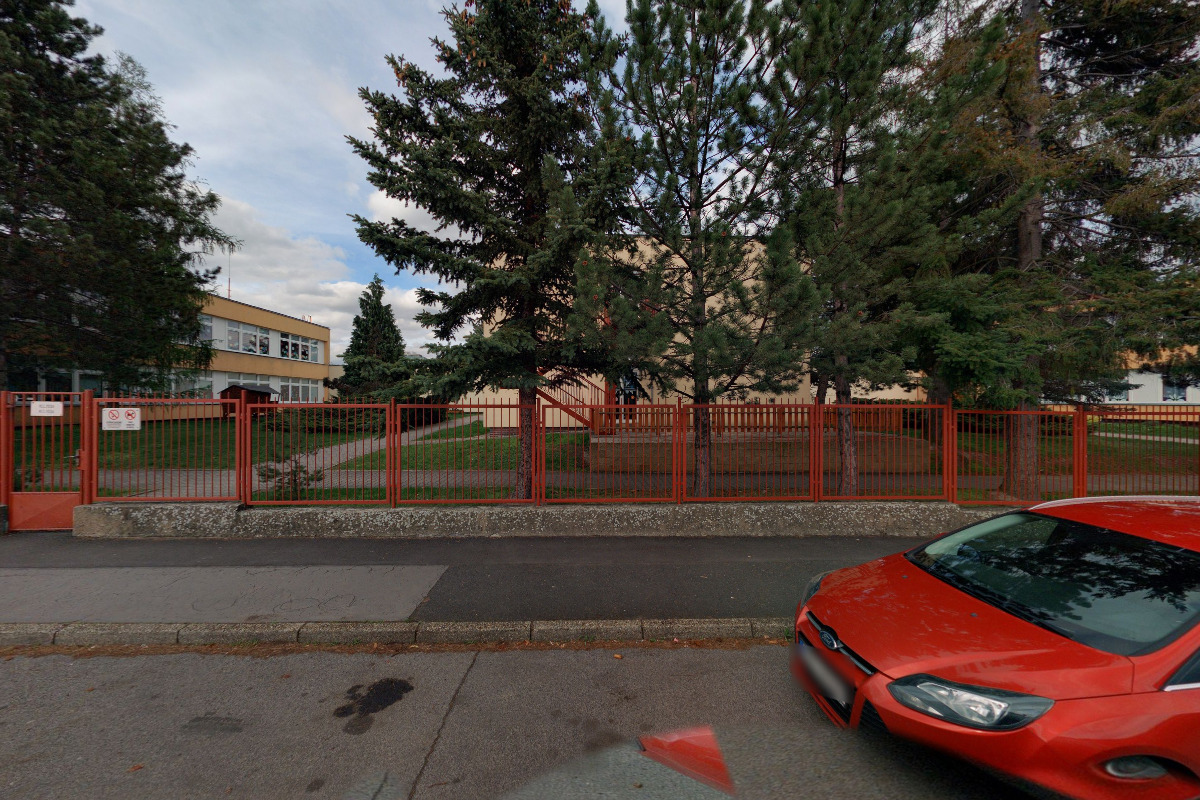 ZŠ speciální a MŠ Chomutov, Palachova foto 2