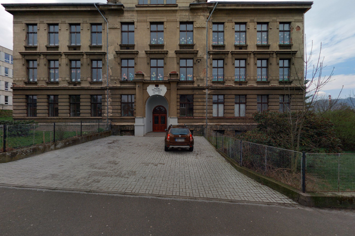 ZŠ Děčín, Míru foto 2