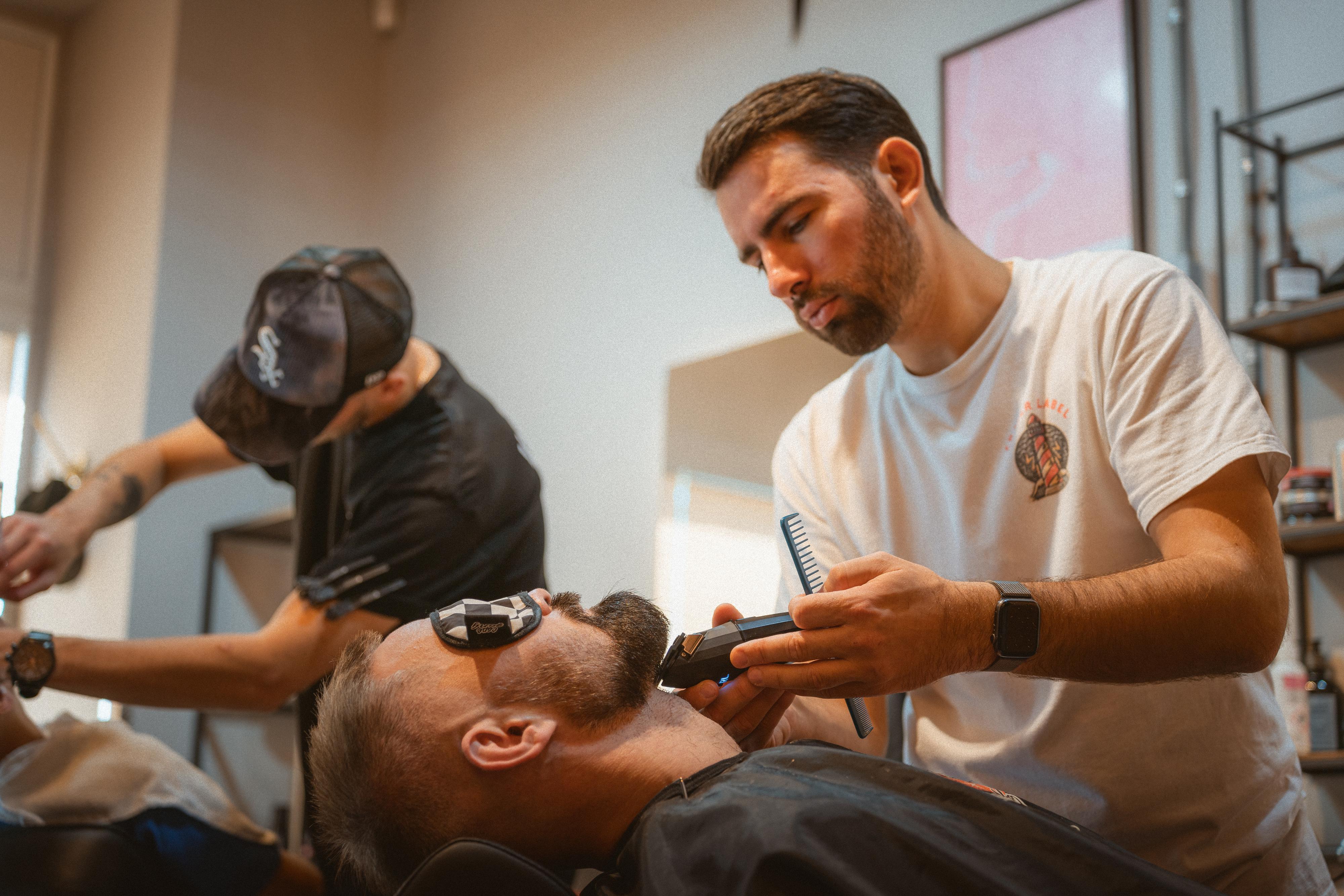 West Wood Barbershop foto 5