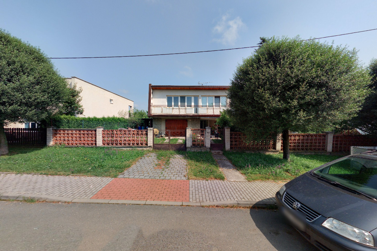 PODLAHÁŘSTVÍ NEVAŘIL