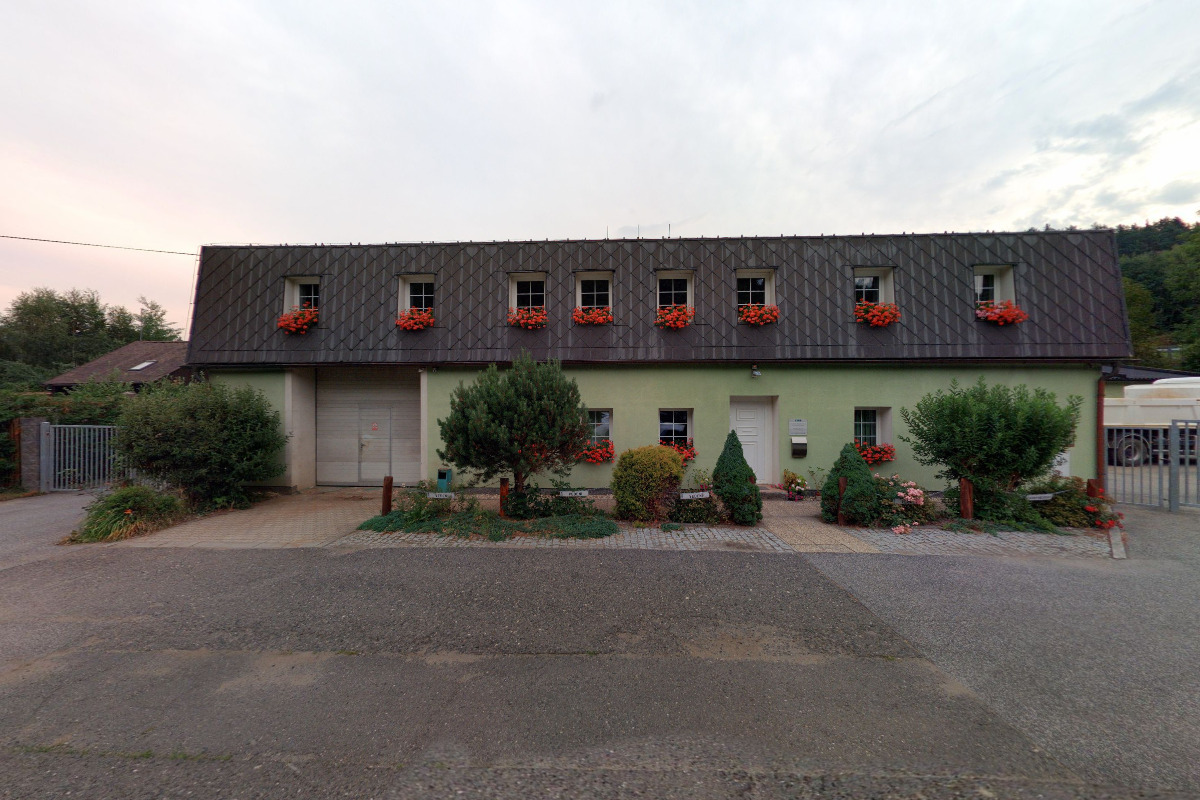 1.JHS s.r.o. foto 2