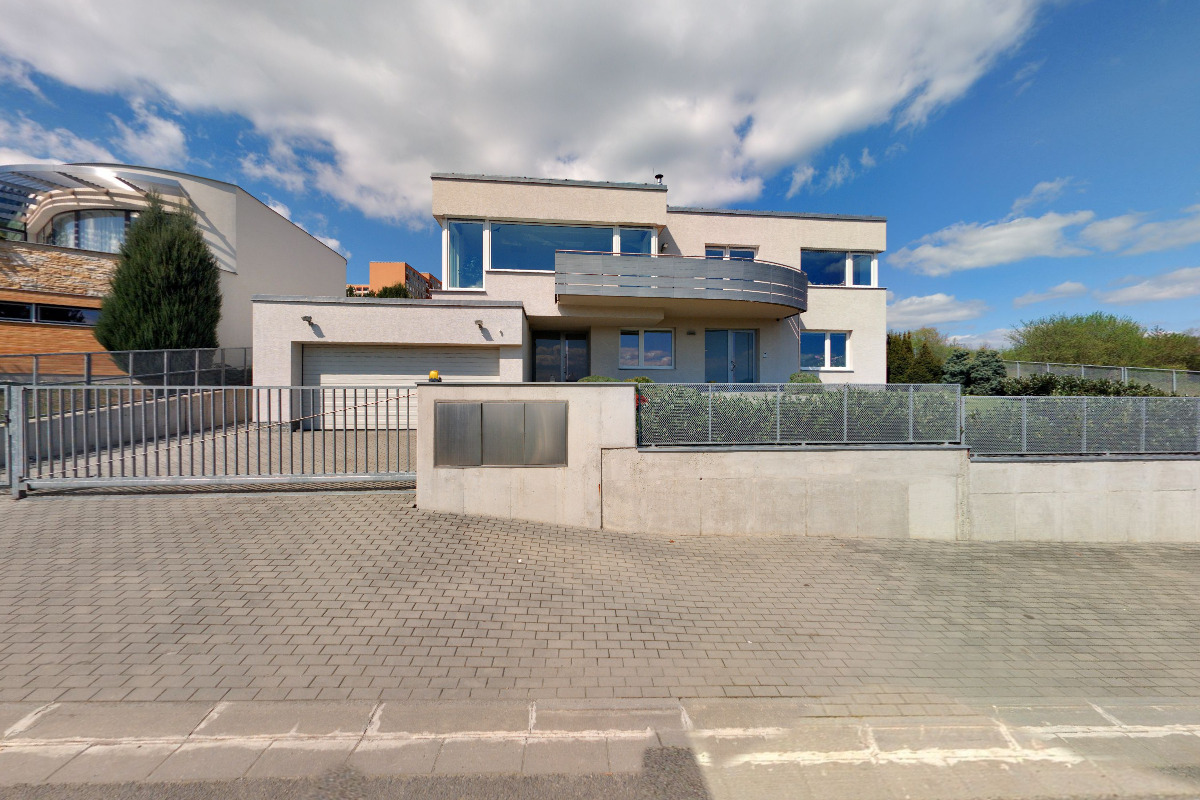 Institut estetické medicíny - MUDr. Lenka Šustková