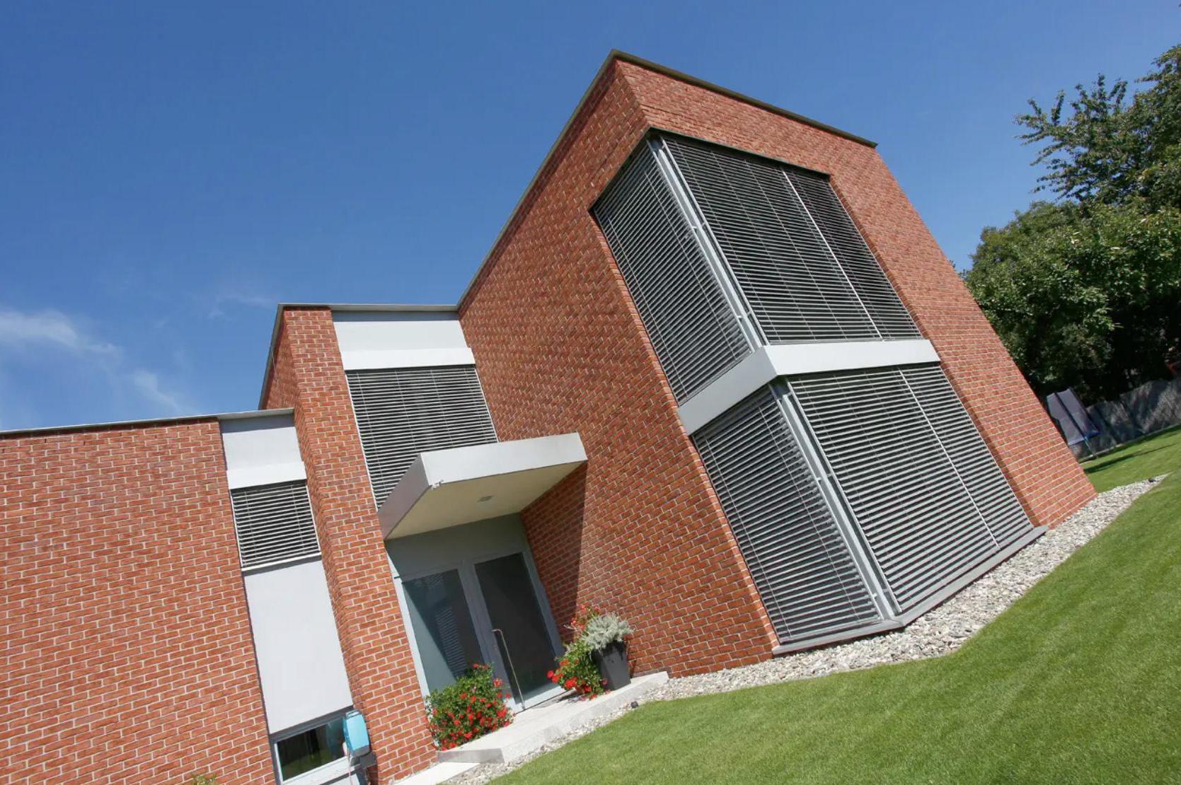 Moderní designové  žaluzie - stínění.