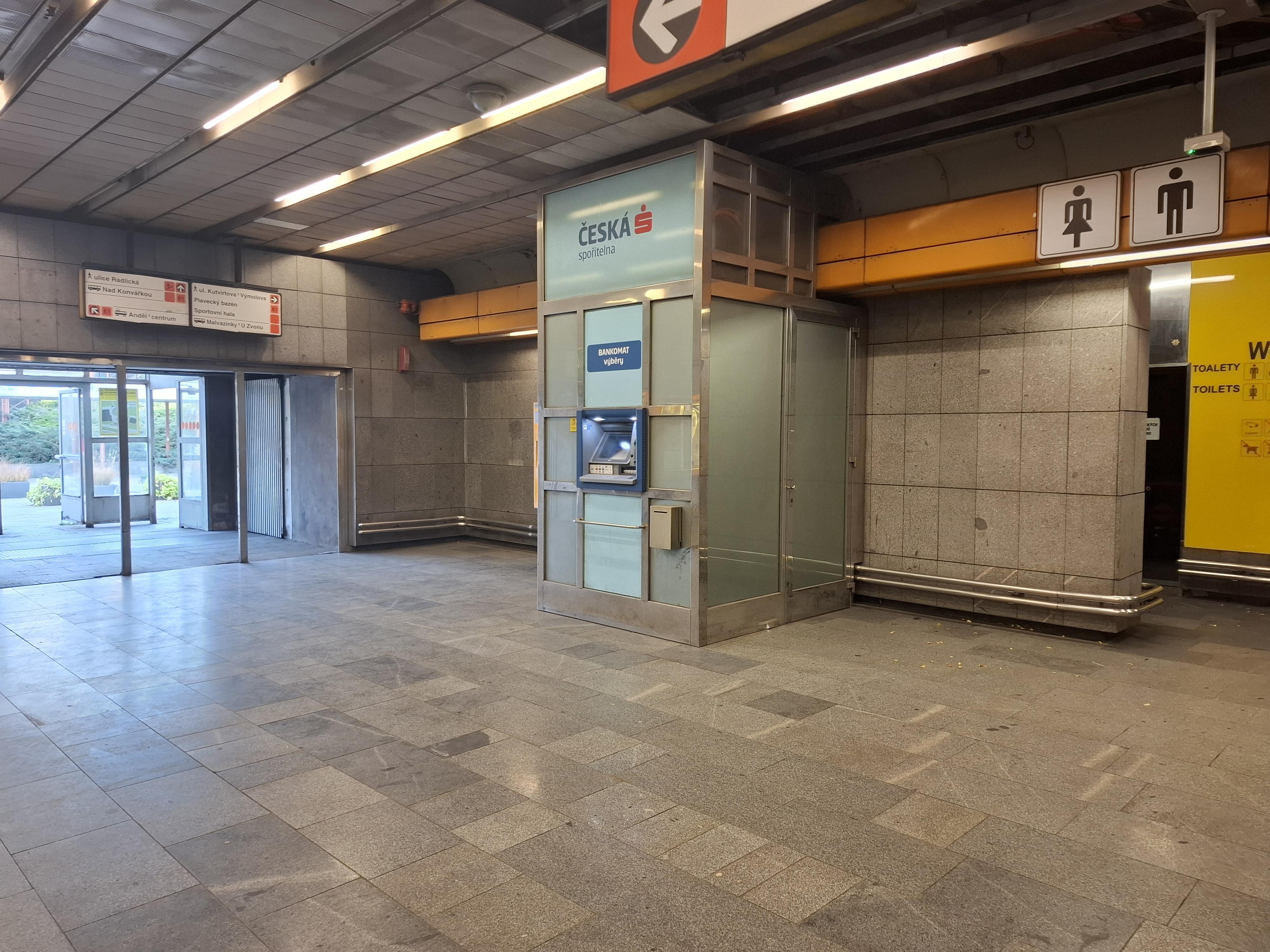 Bankomat České spořitelny foto 1