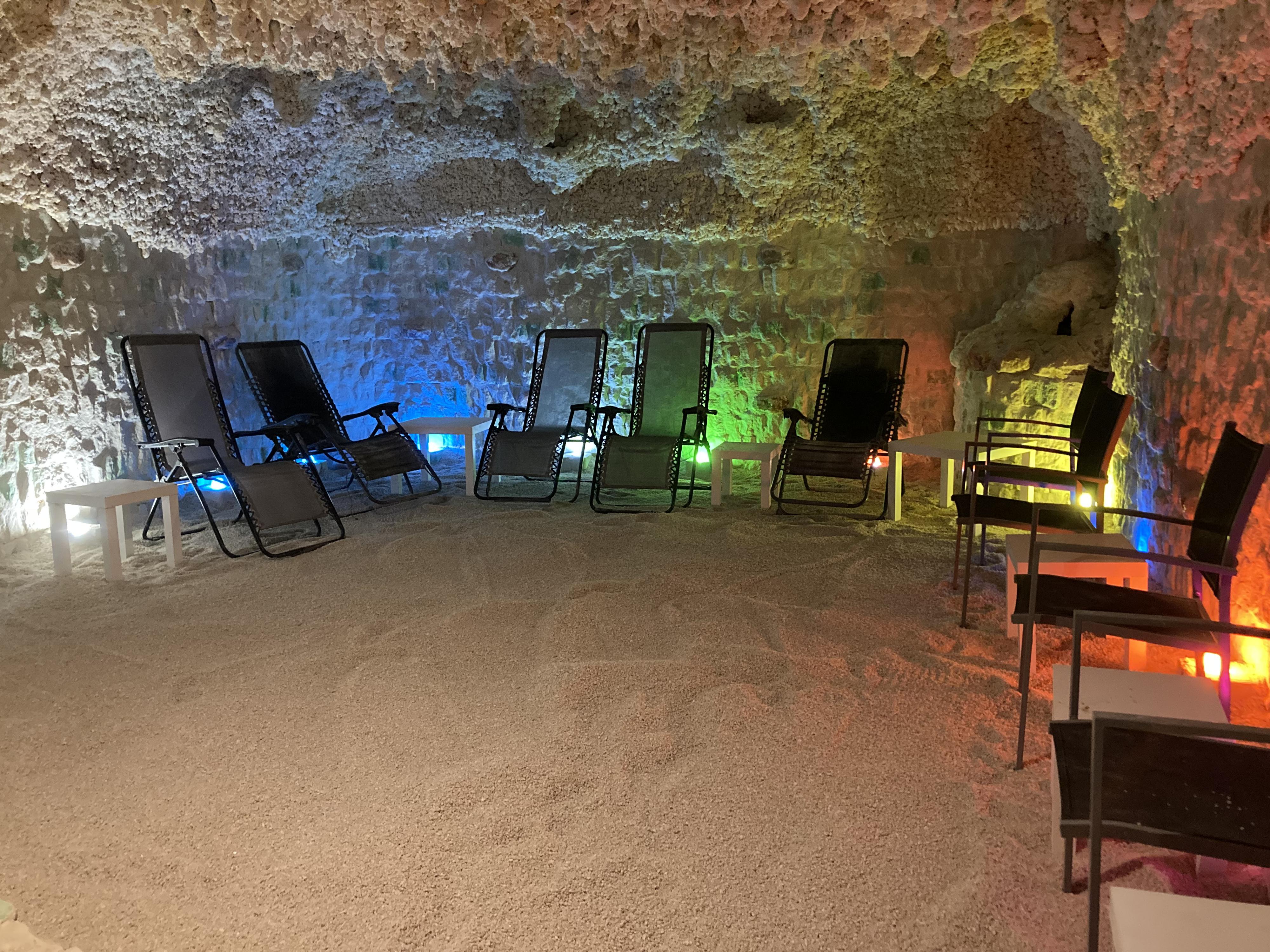 SALT CAVE & coffee bar