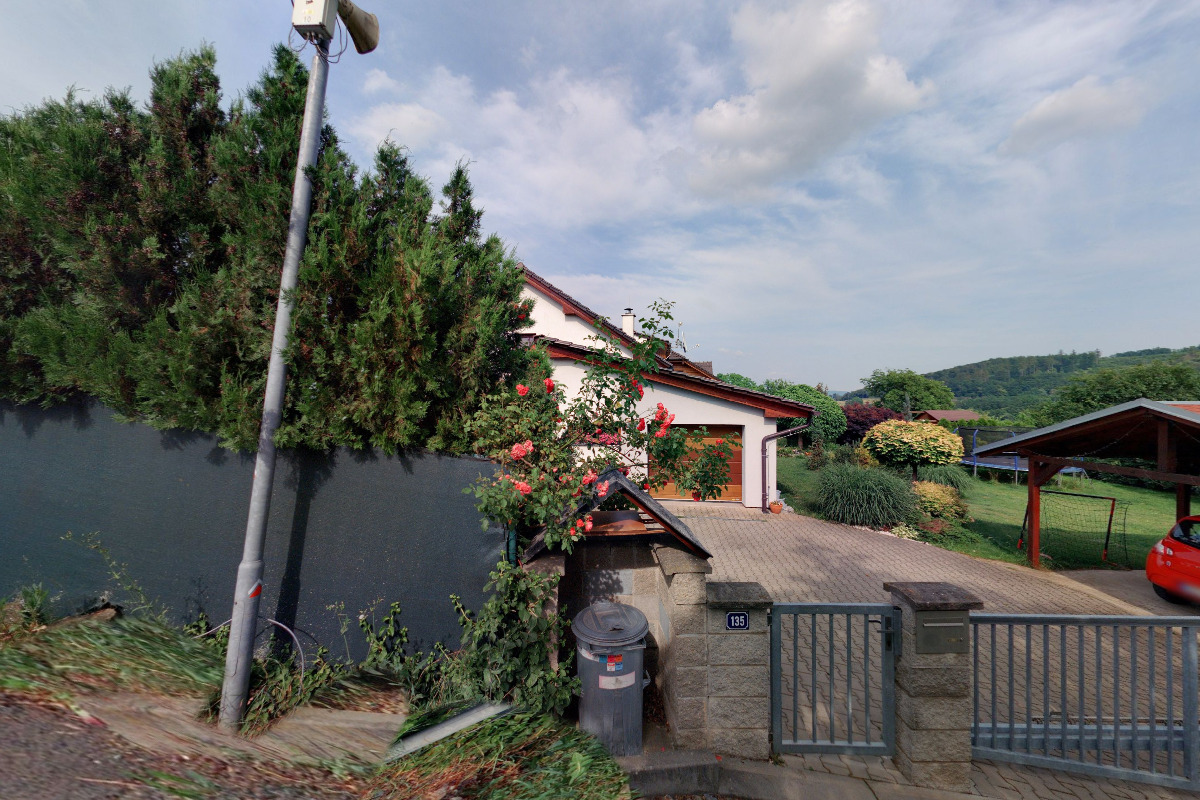 Julian James Overall - videostudio